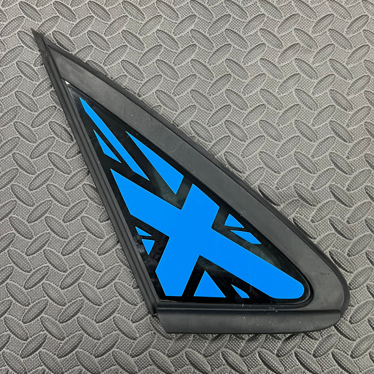 Mk2/2.5 Puma Acrylic Union Jack Rear Window Inserts (Pair)