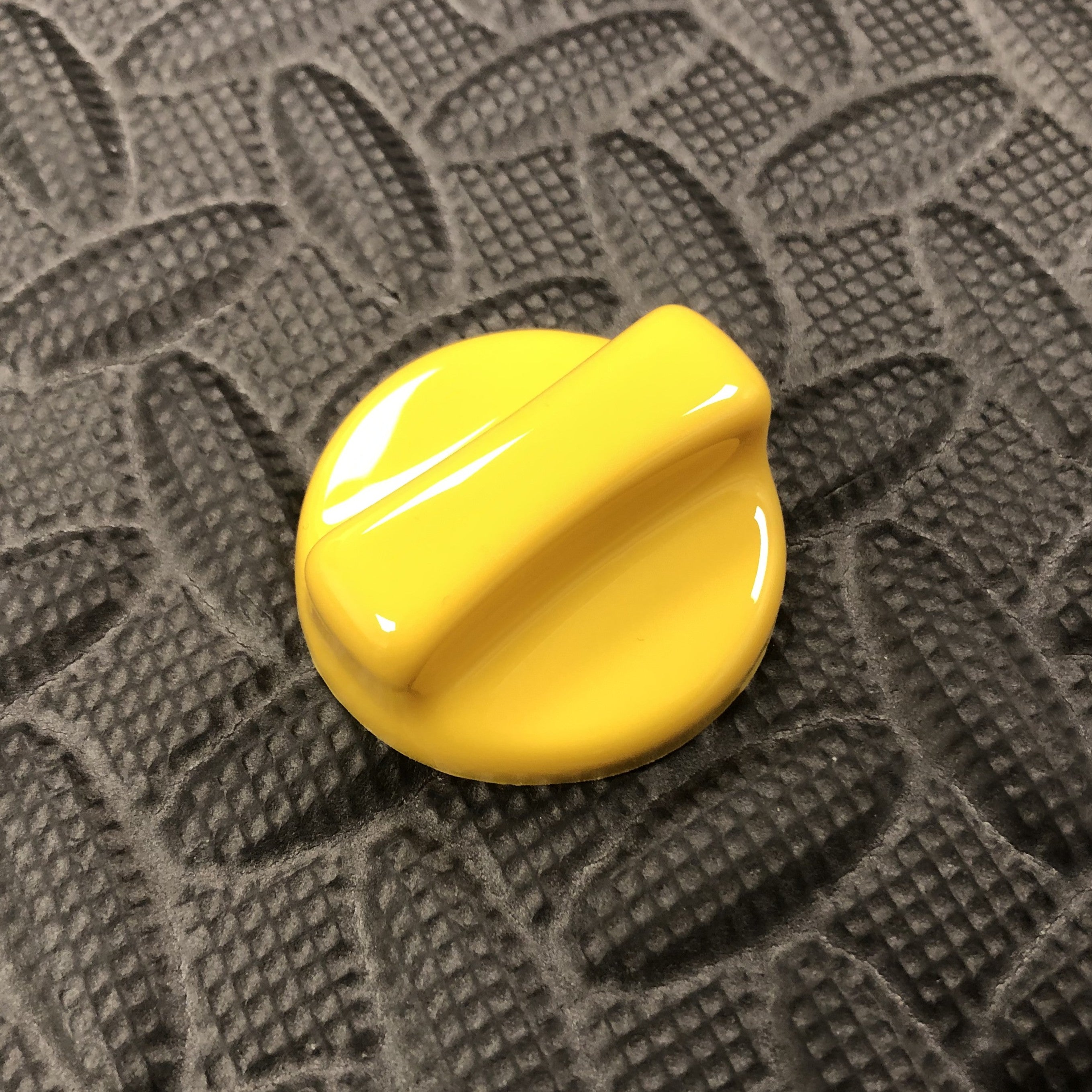 Proform Small Petrol Engine Oil Cap Cover - Mk7.5 Fiesta (Plastic Finishes)