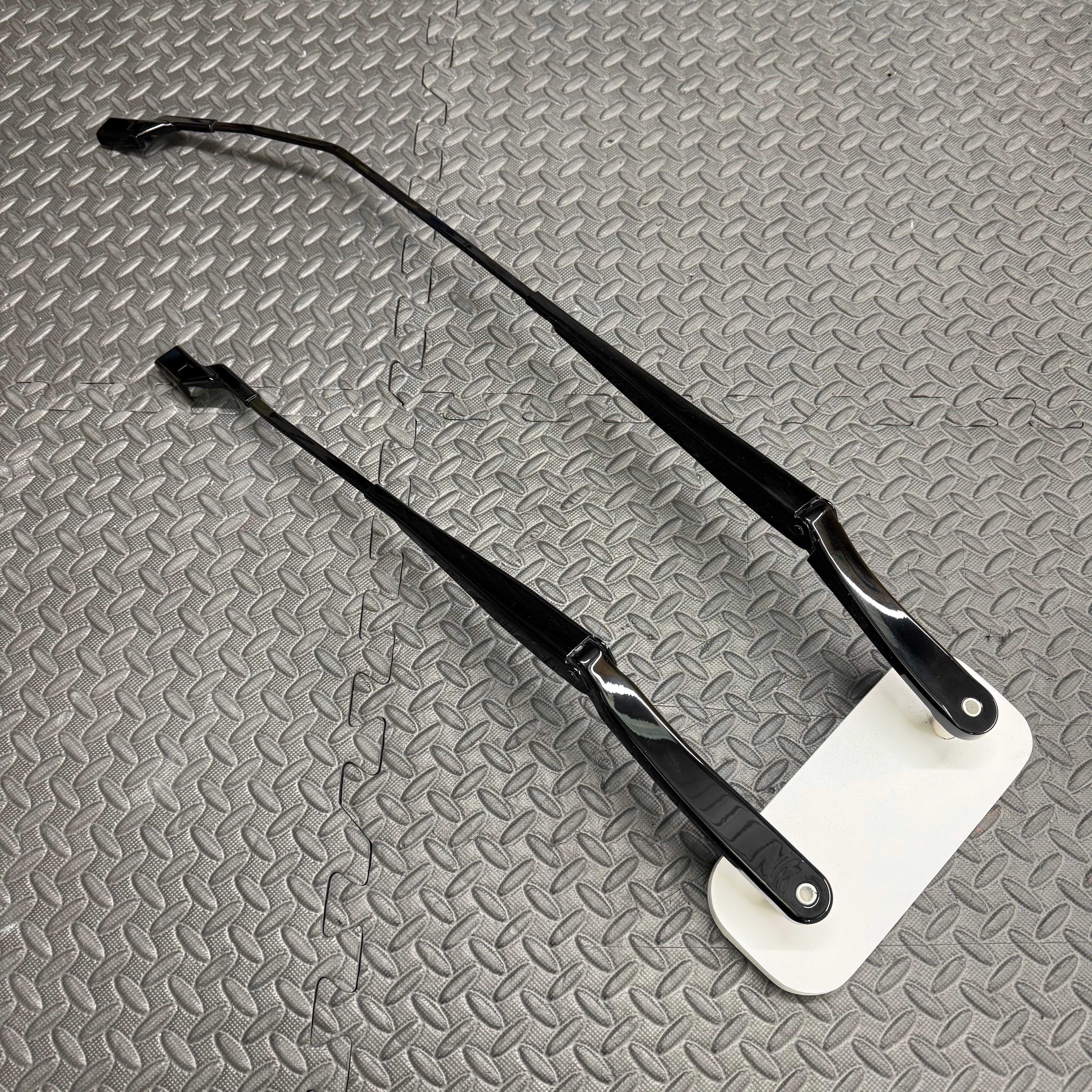 Genuine Ford Front Wiper Arms (RHD) - Mk2/2.5 Puma & Mk8/8.5 Fiesta - Painted Gloss Black
