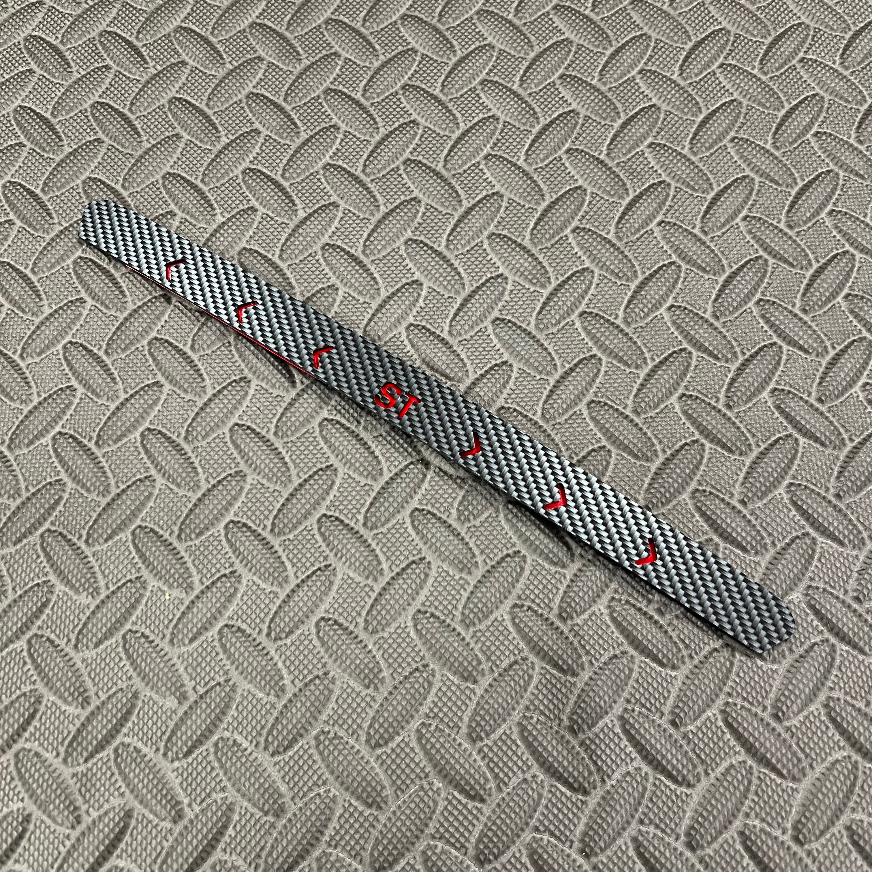 Proform Upper Middle Brake Light Cover Plate - Mk8/8.5 Fiesta, Mk4/4.5 Foucs & Mk2/2.5 Puma - Deluxe Carbon Fiber Effect Plate With Cheveron Detail and ST Lettering