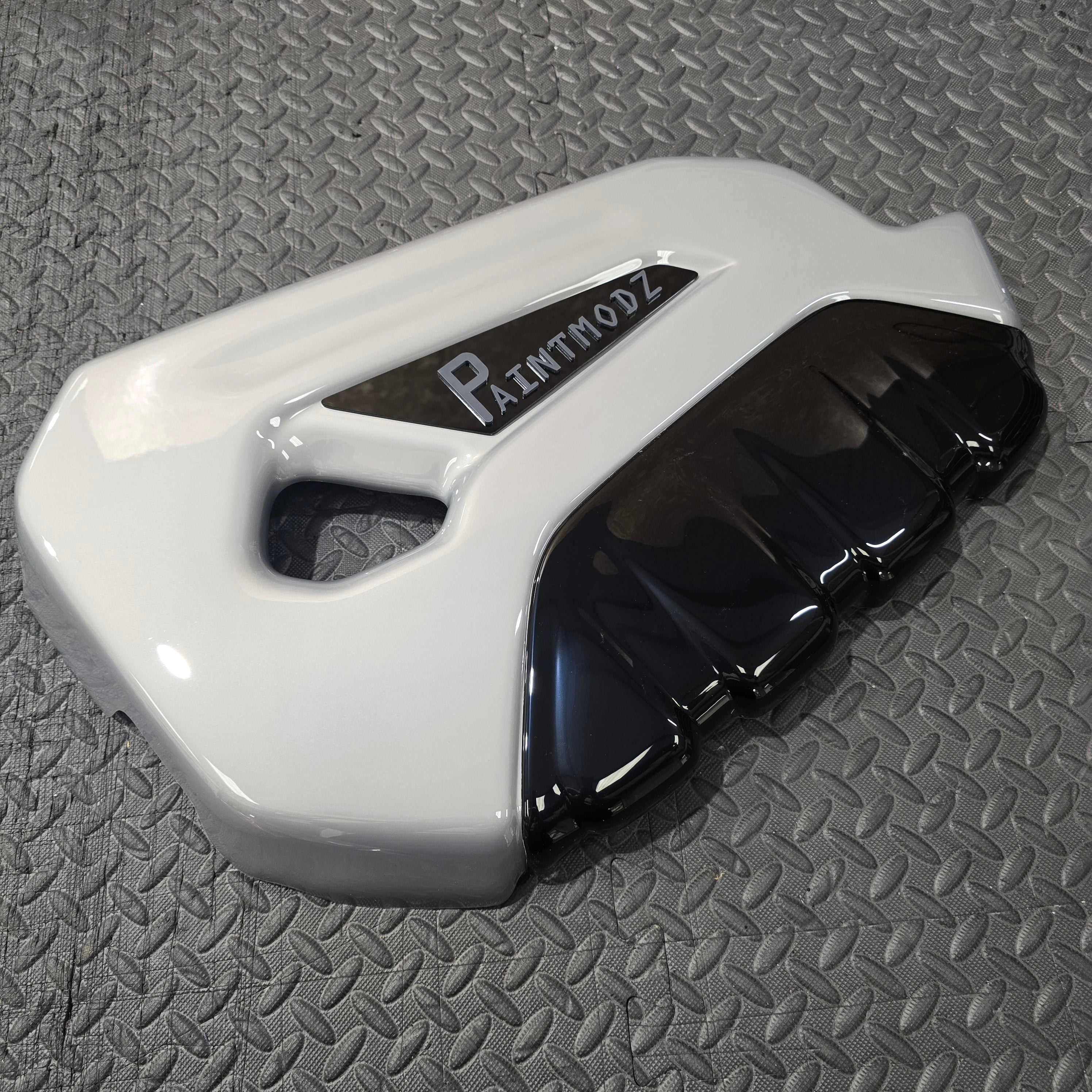 Proform Engine Cover - Mk7.5 Fiesta ST180 ST200 - Gloss Grey Plastic with Gloss Black Front - Dark Grey/Gloss Black Badge