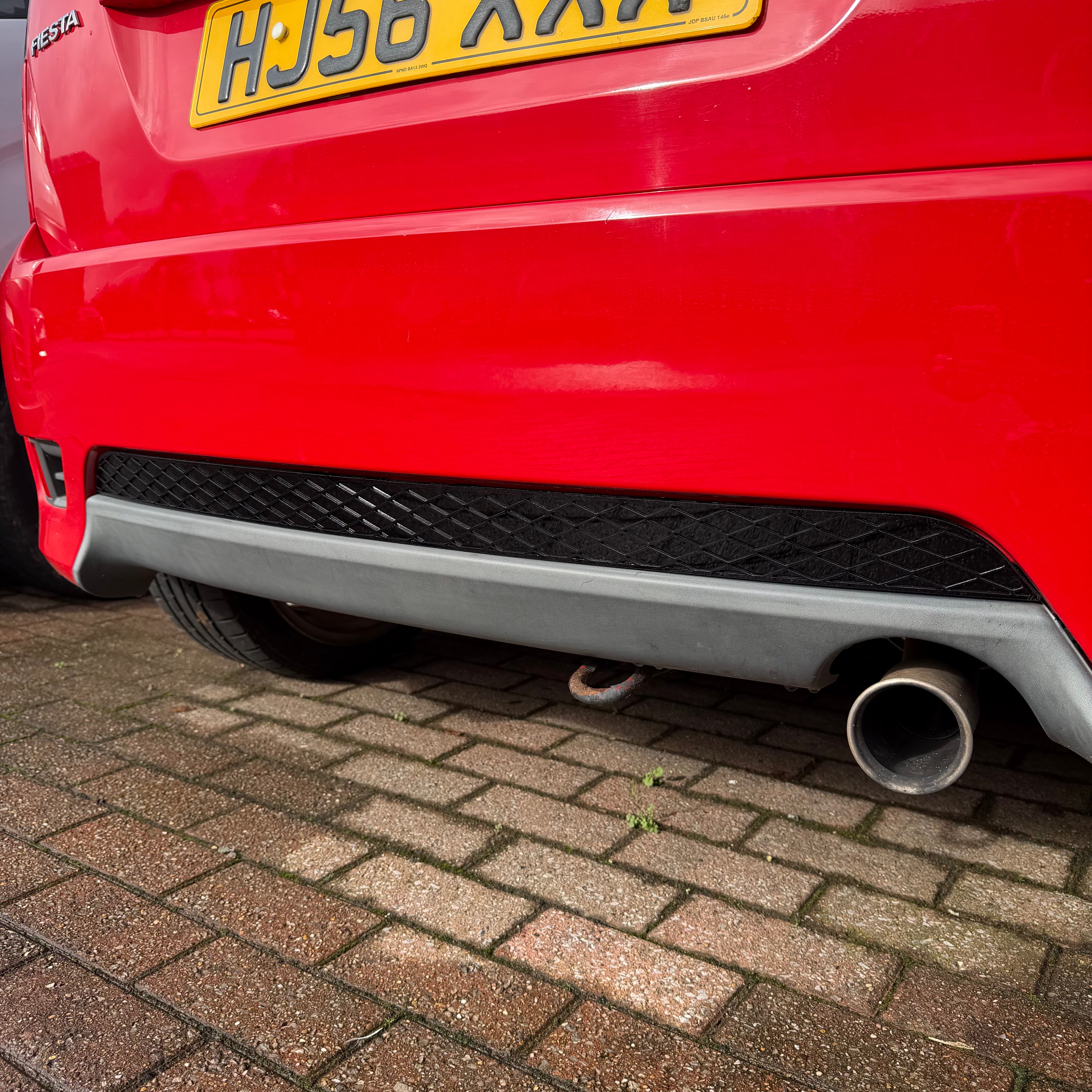 Mk6 Fiesta ST150 / Zetec S Gloss Black Rear Valance Insert