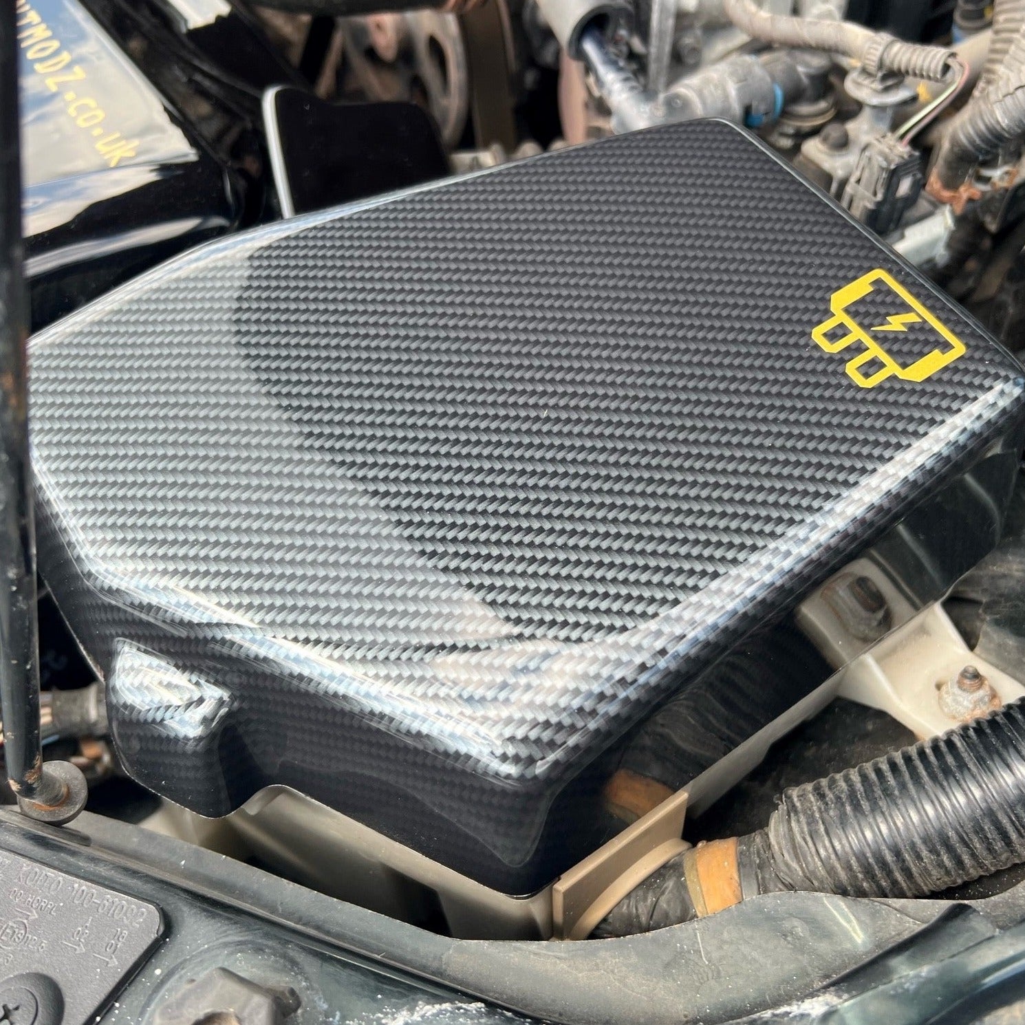 Proform Fuse Box Cover - Mazda MX5/Miata Mk3/3.5/NC - Deluxe Carbon Fibre Effect Plastic