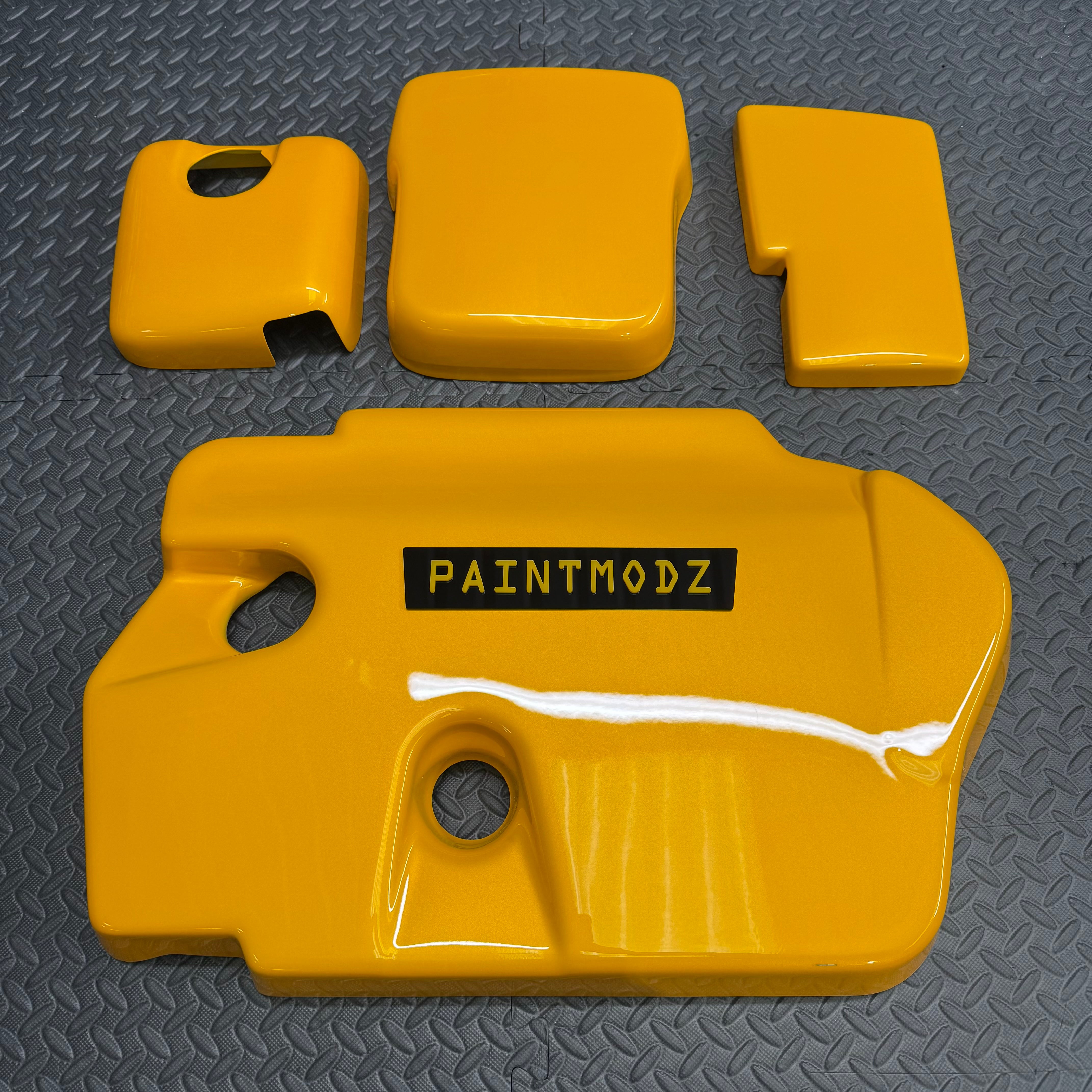 Proform Small Engine Bay Dress Up Bundle - Mk3.5 Focus ST Diesel - Painted Tangerine Scream - Tangerine Scream/Gloss Black Bagde