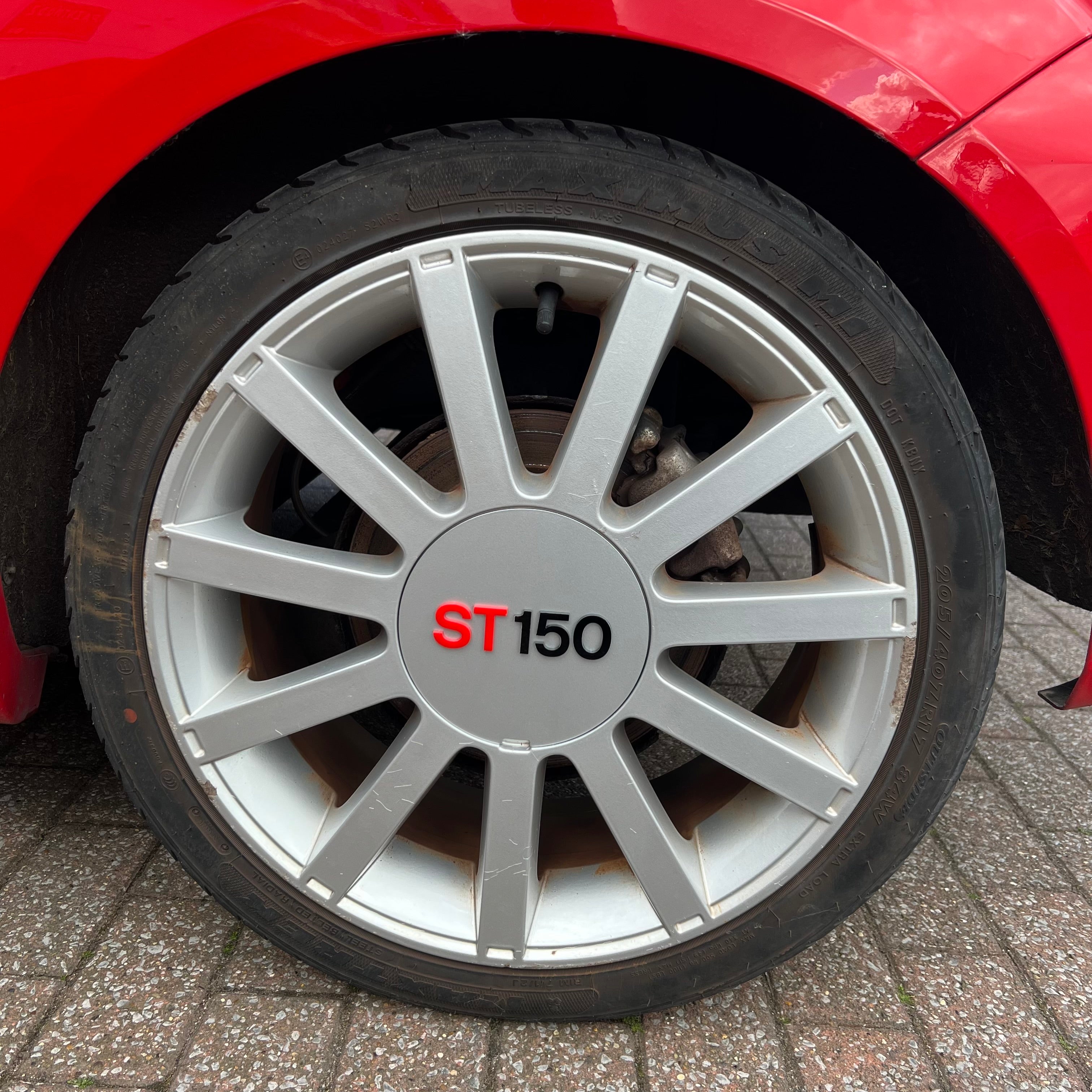 Proform Mk6 Fiesta ST150 Wheel Centre Caps -Painted Moondust Silver with ST150 Text