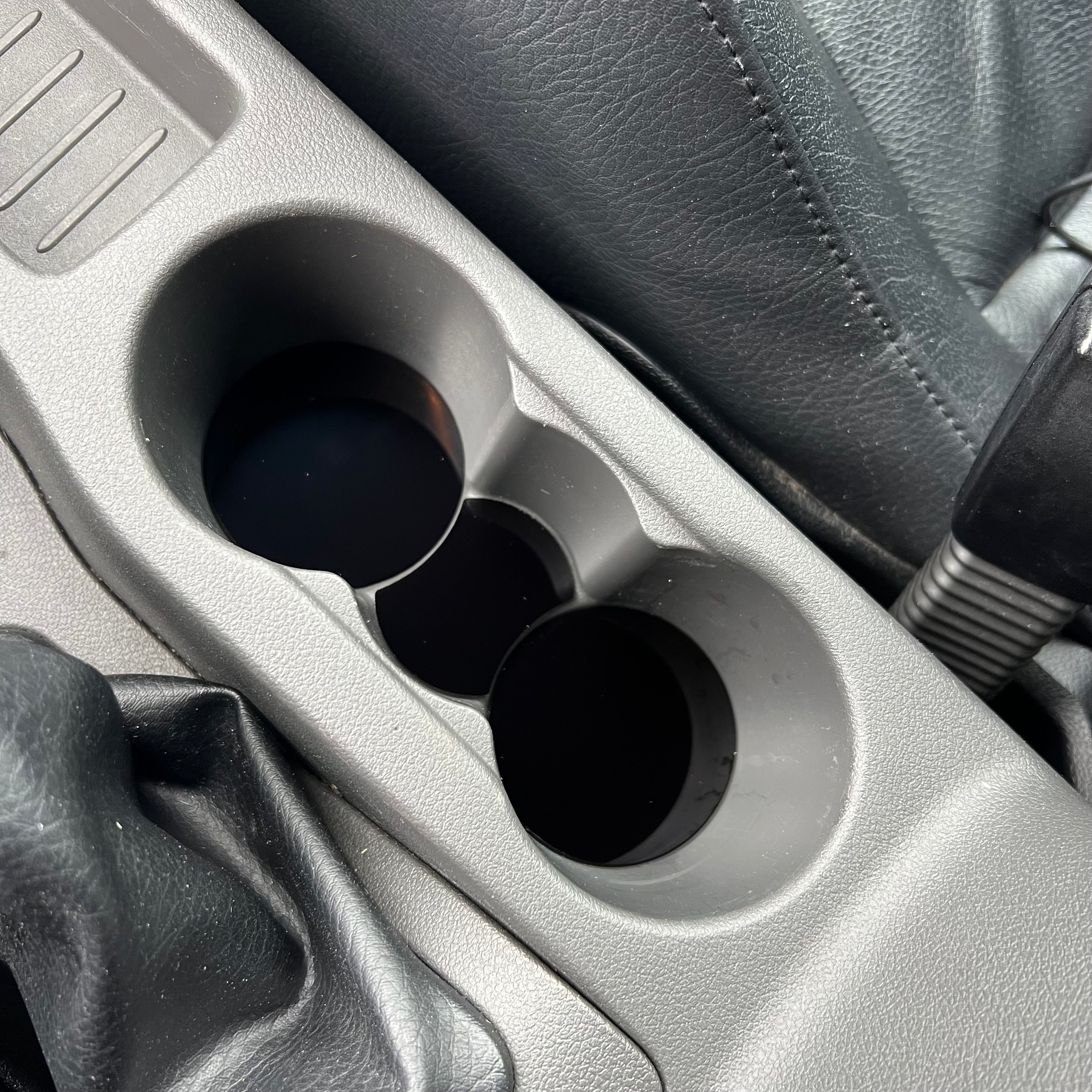 Mk2 (Pre-Facelift) Focus Cup Holder Insert Plate Set - Gloss Black Plastic