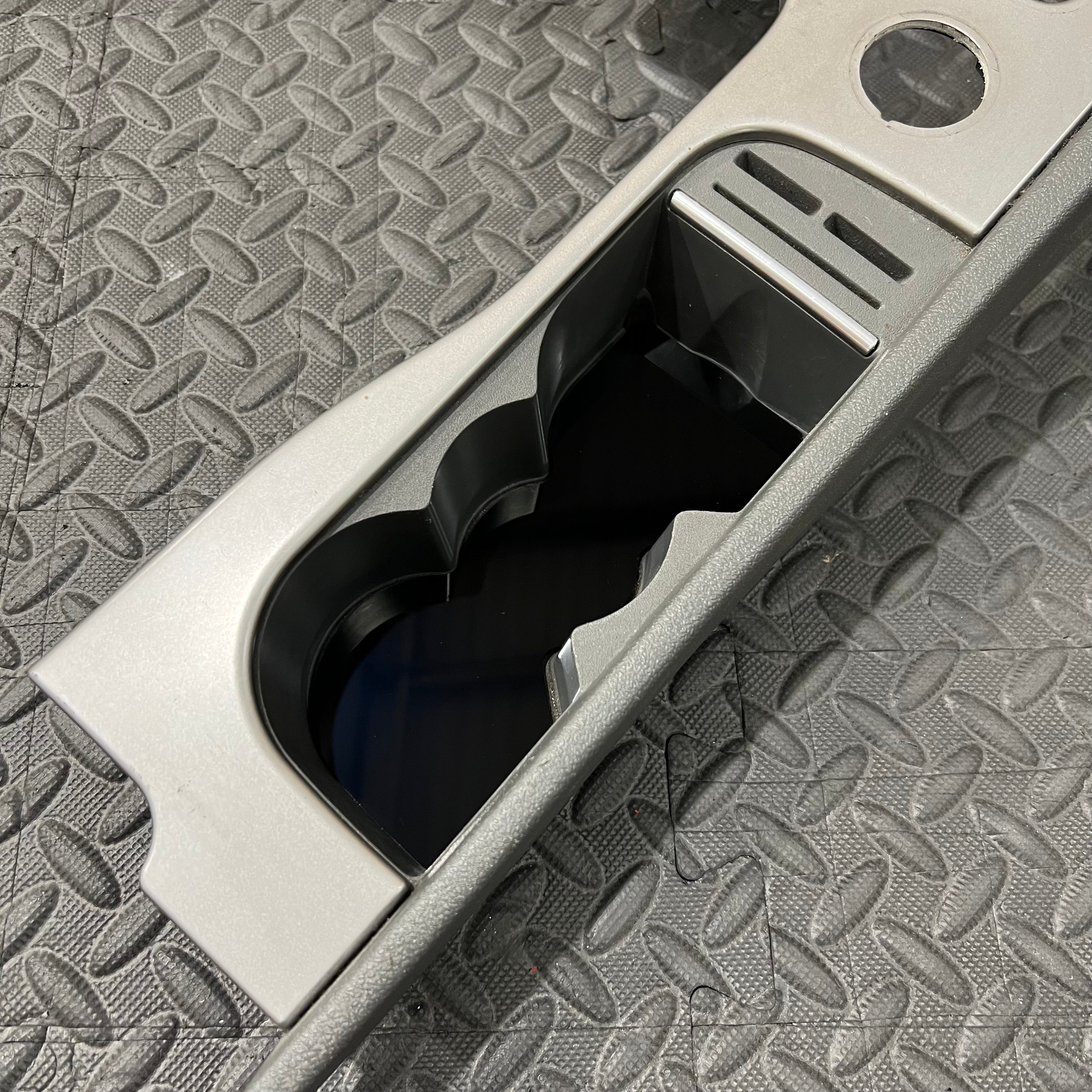 Proform - Mk2.5 Focus Cup Holder Insert Plate - Gloss Black Plastic