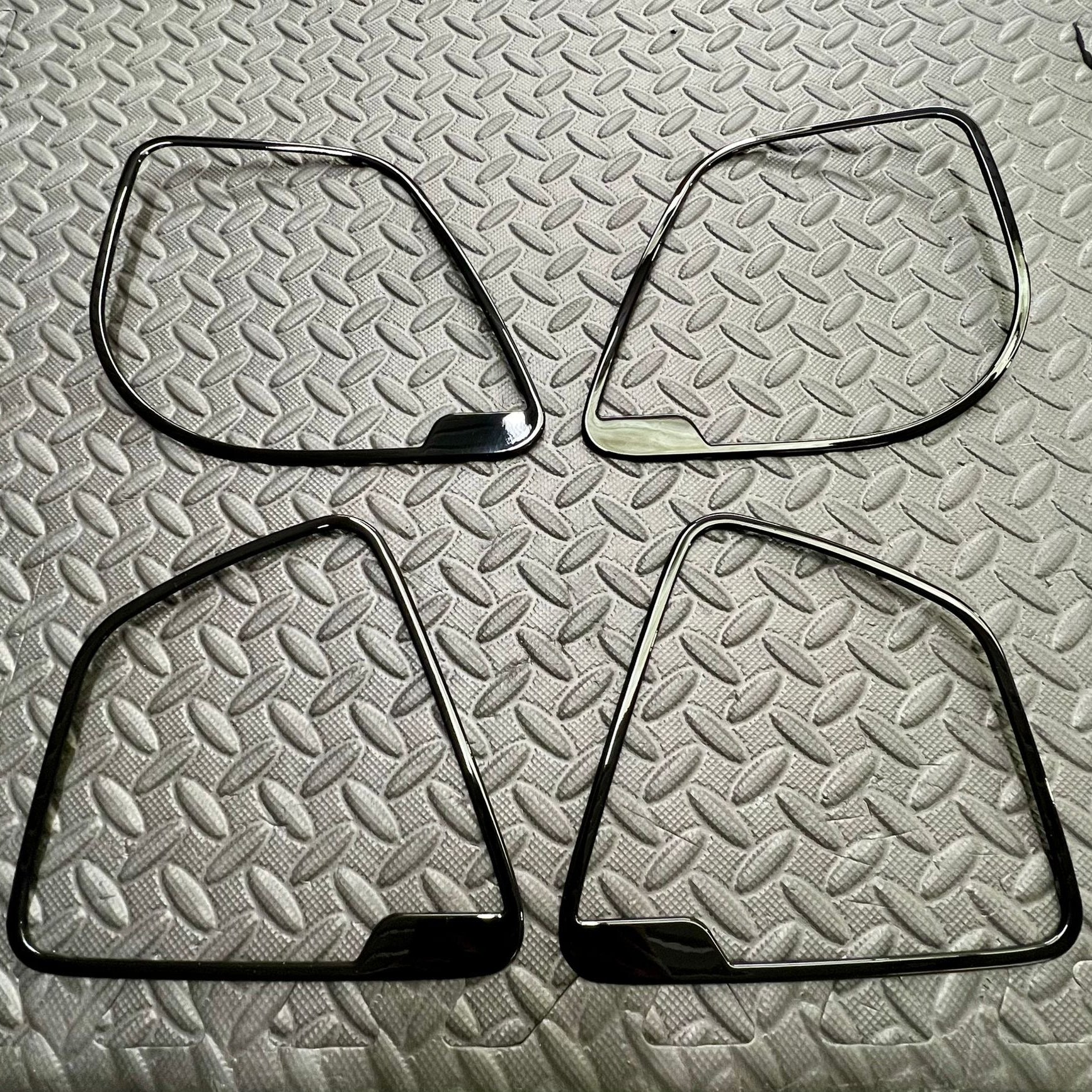 PaintModz Mk3.5 Focus Door Speaker Surrounds - Painted Gloss Black