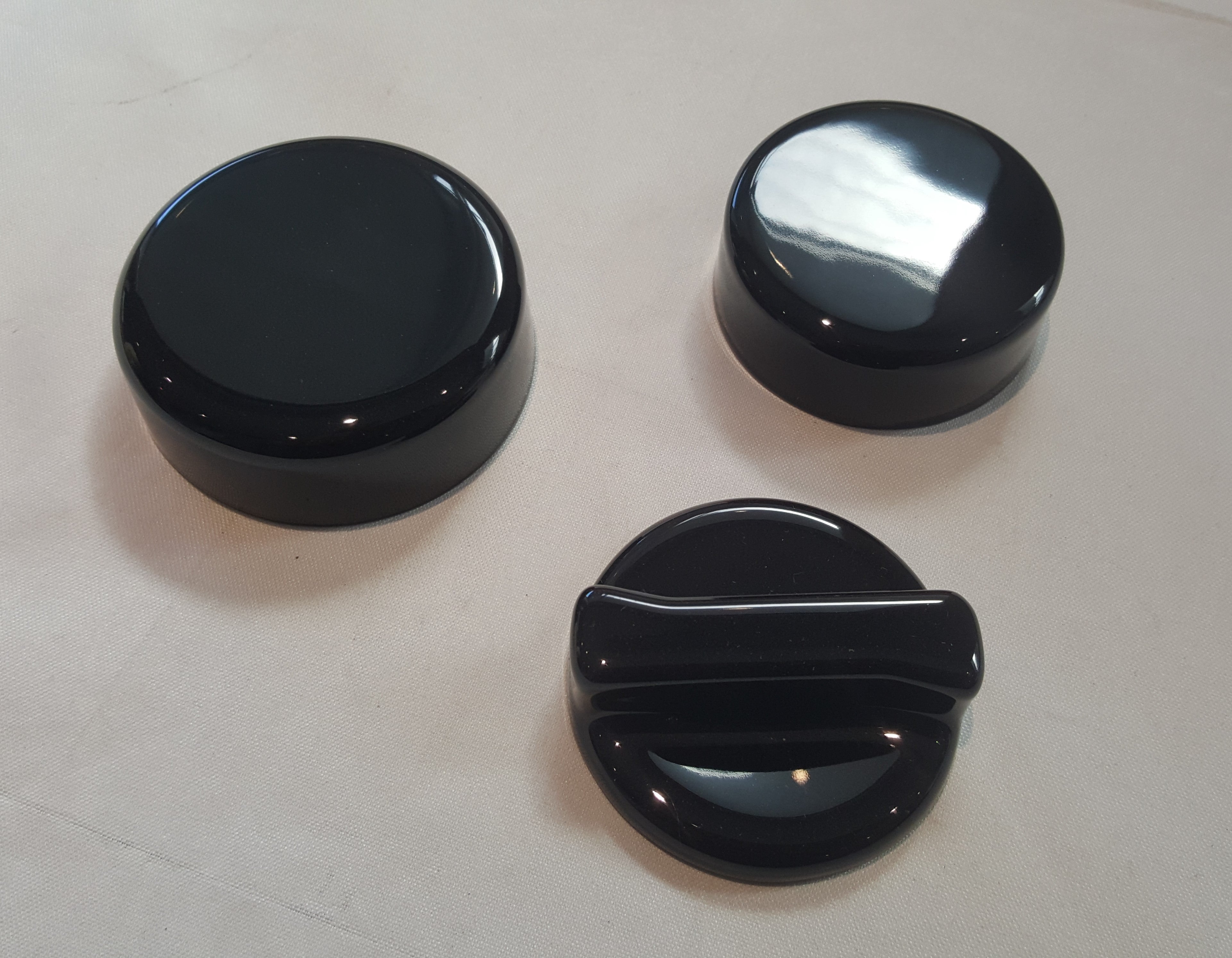 Proform Engine Cap Cover Kit - Large Oil Cap - Various Ford Models - Painted Gloss Black