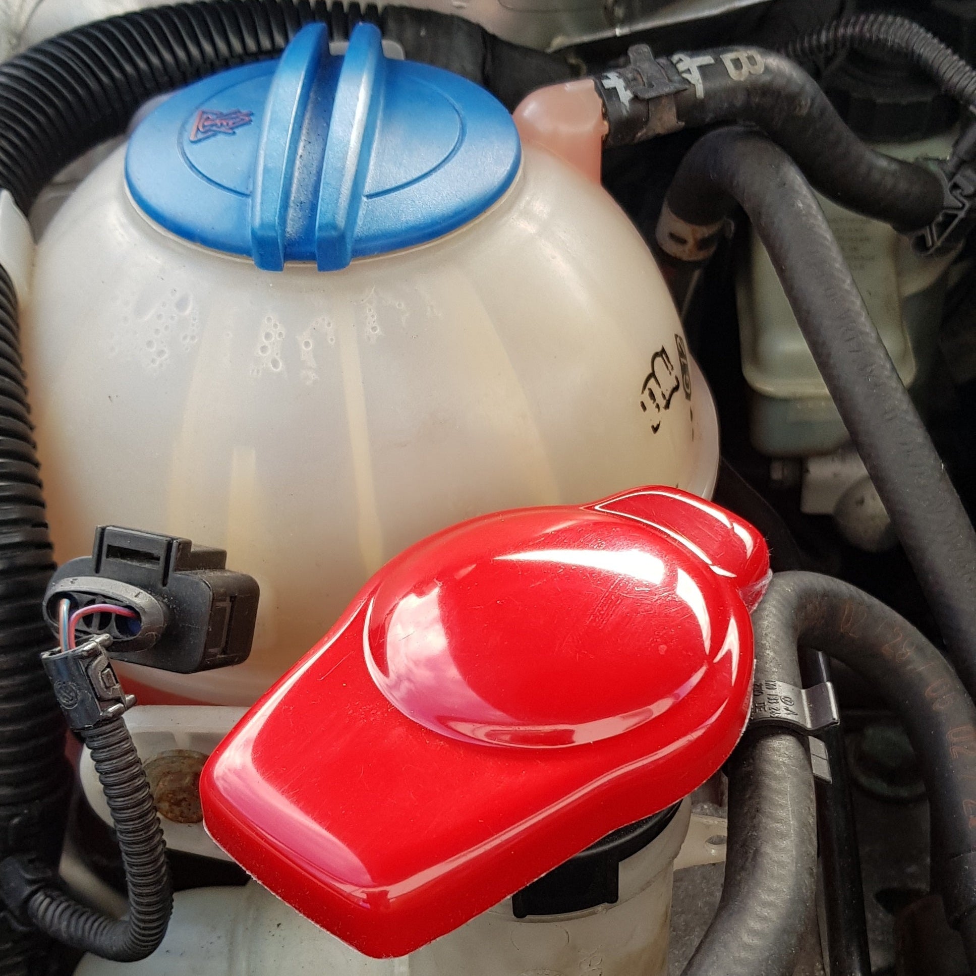 Proform VAG Washer Bottle Cap Cover - Gloss Red