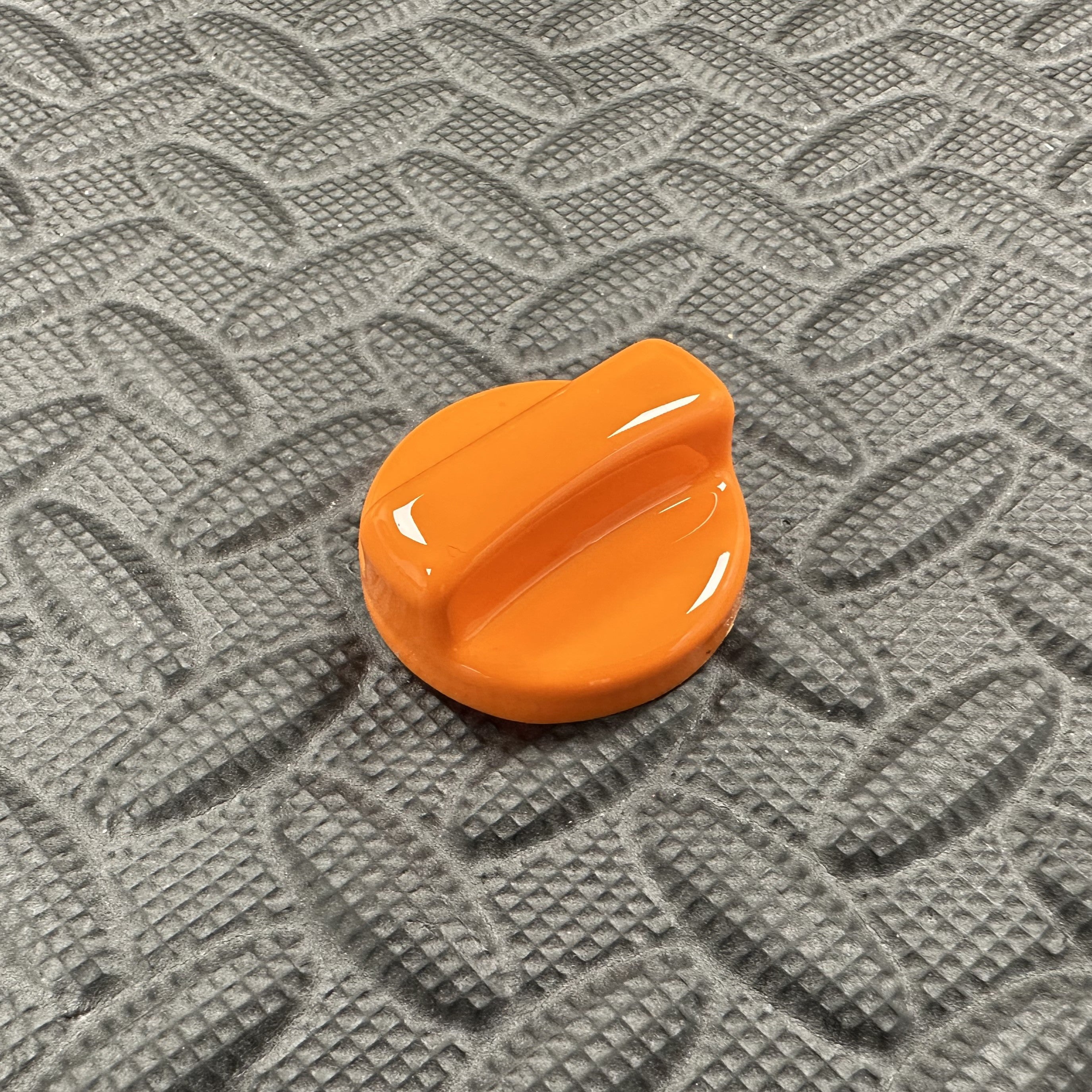 Proform Small Petrol Engine Oil Cap Cover - Mk7.5 Fiesta (Plastic Finishes)
