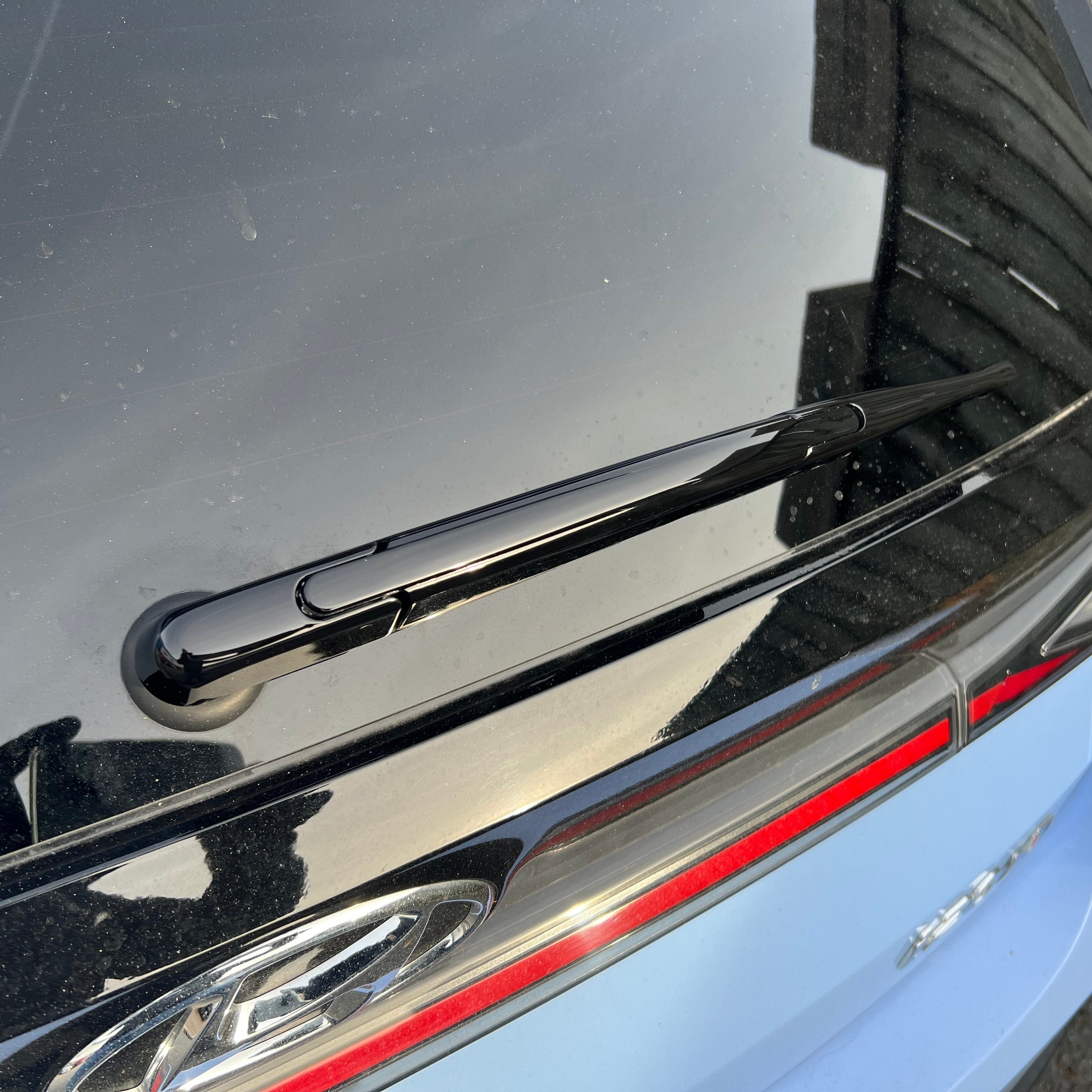 Gloss Black Rear Wiper Arm - Fits Hyundai i20 / i20N