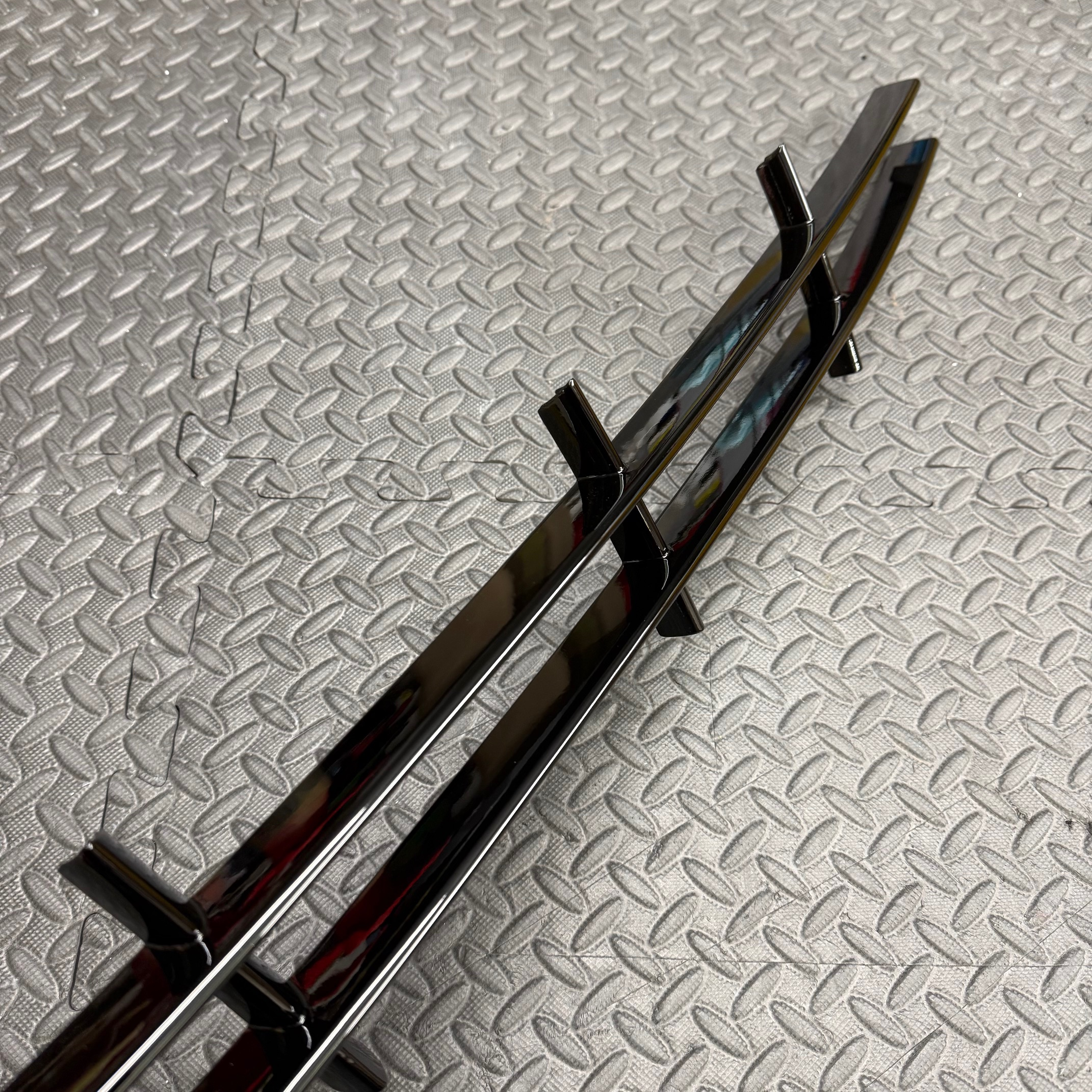 Genuine Ford Mk3.5 Focus ST Front Lower Grille - Painted Gloss Black