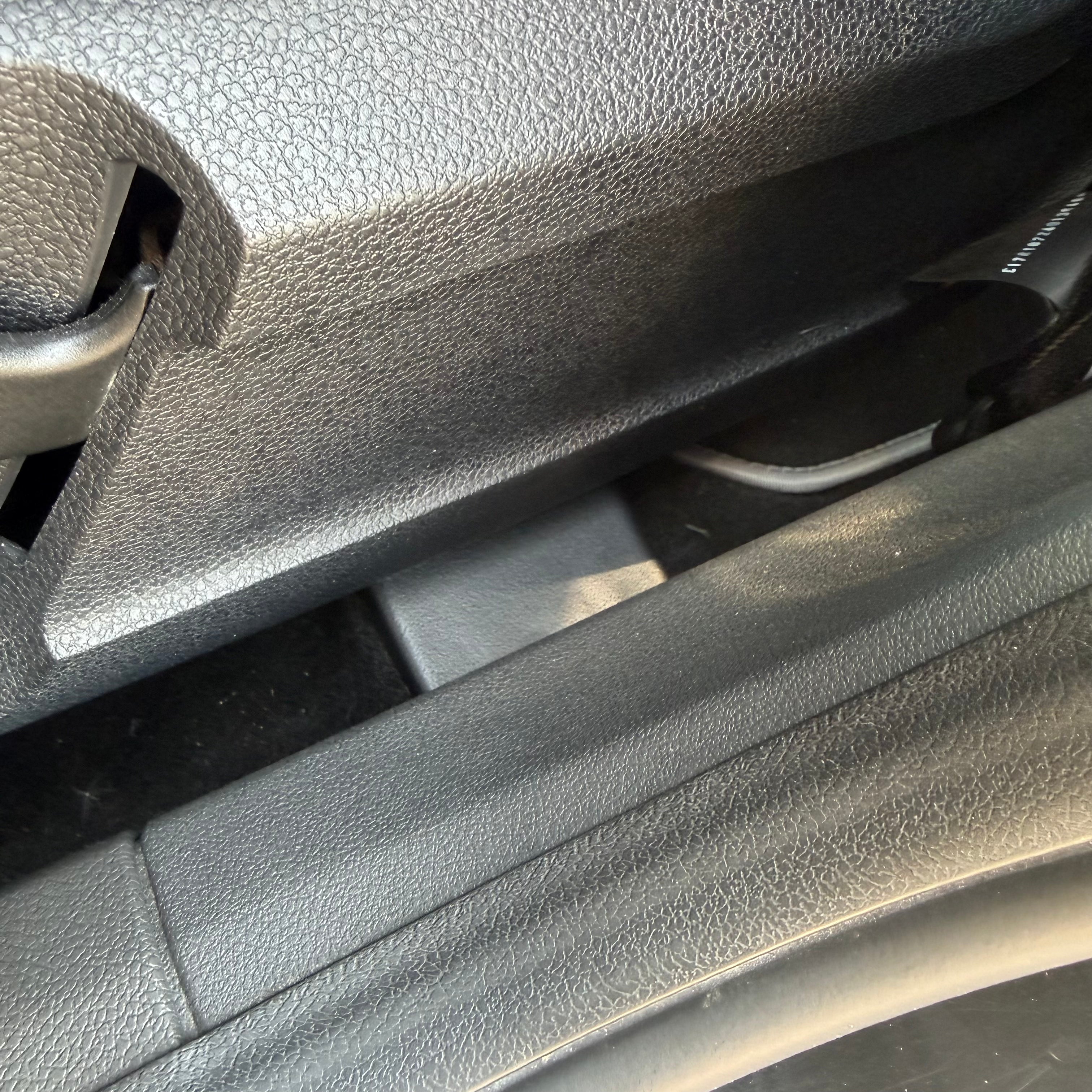 Seat Rail End Covers (Sides) - Mk2/2.5 Focus (excluding RS)