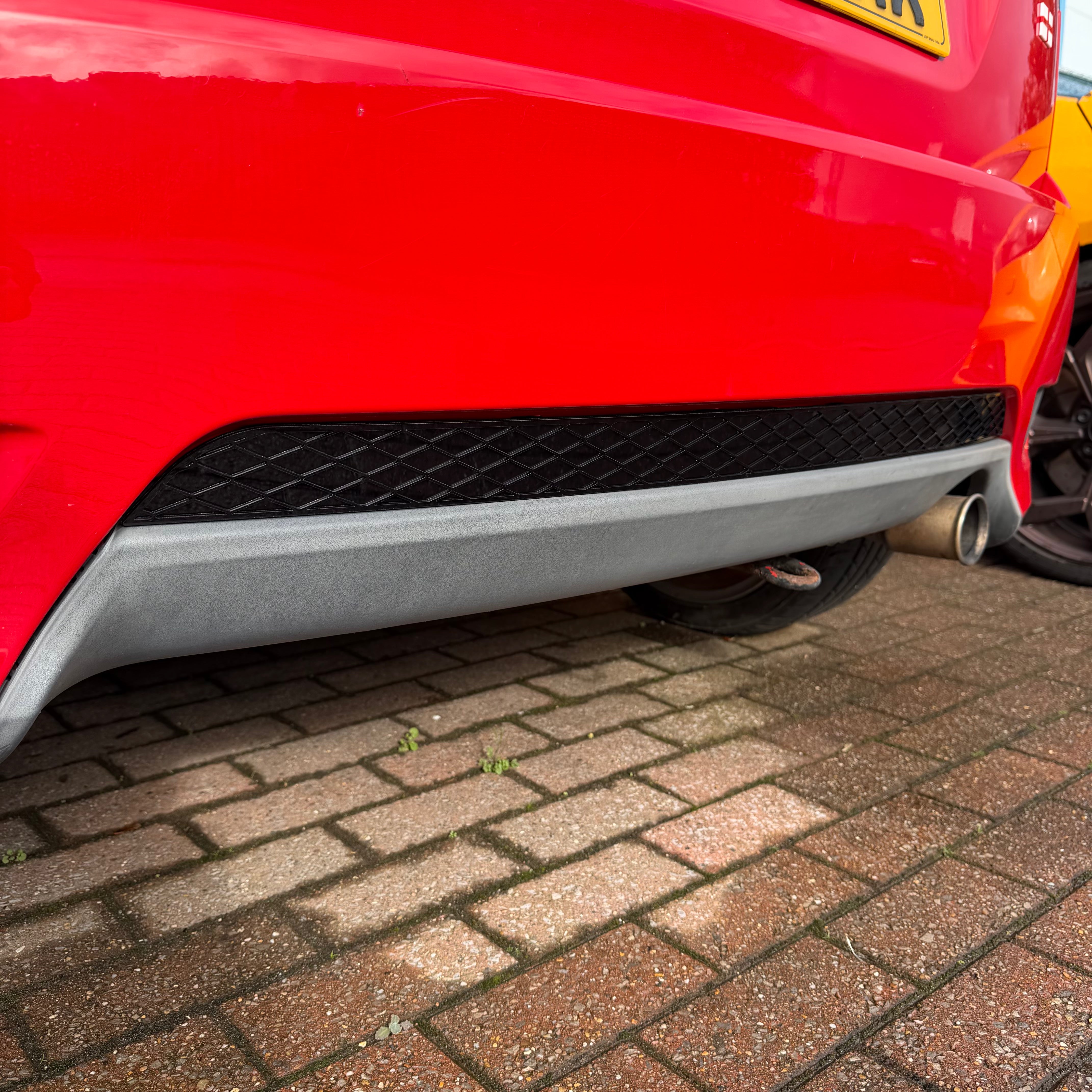 Mk6 Fiesta ST150 / Zetec S Gloss Black Rear Valance Insert