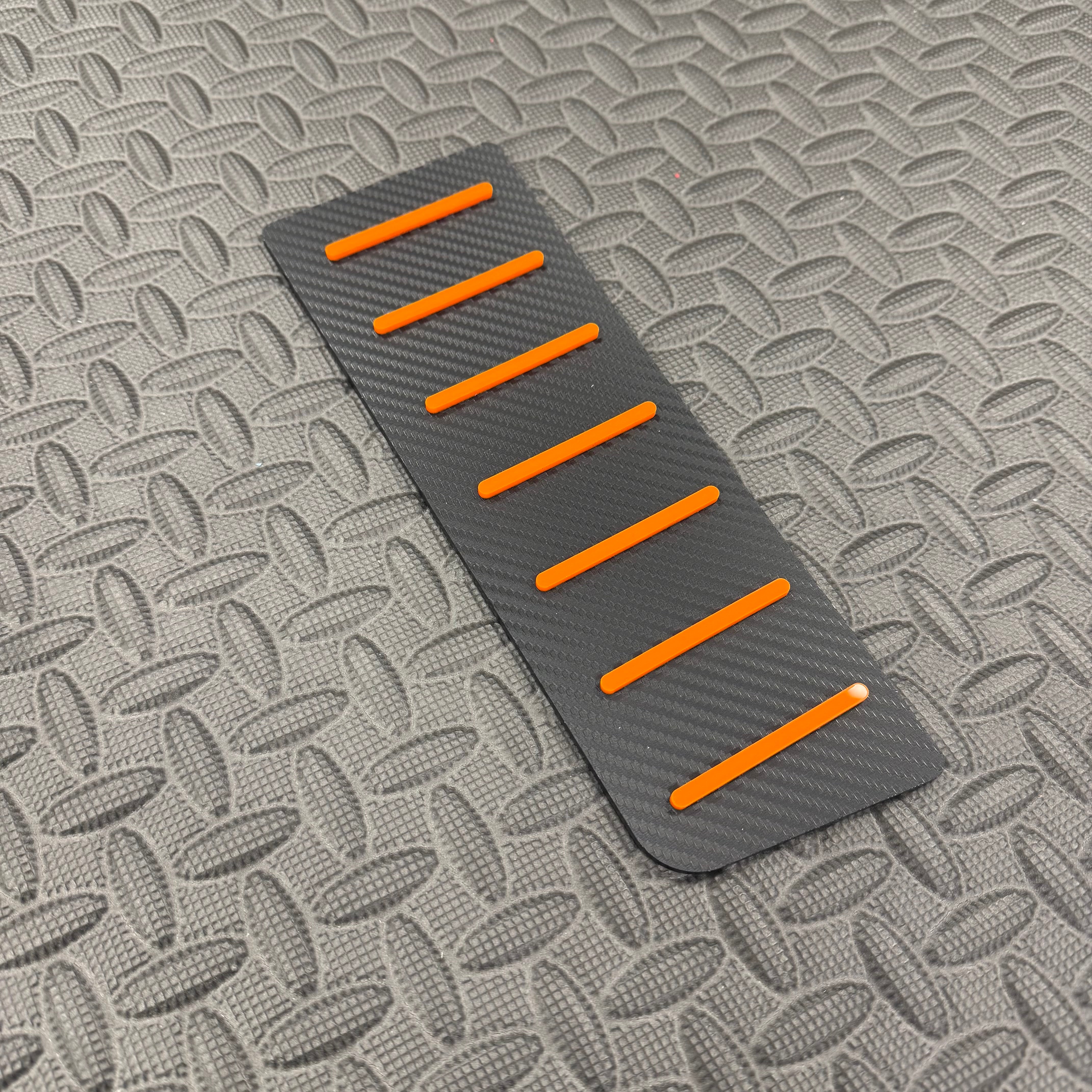 Proform Mk4/4.5 Focus ST Dead Pedal / Foot Rest Plate - Orange Detail - Carbon Fibre Effect Back Plate