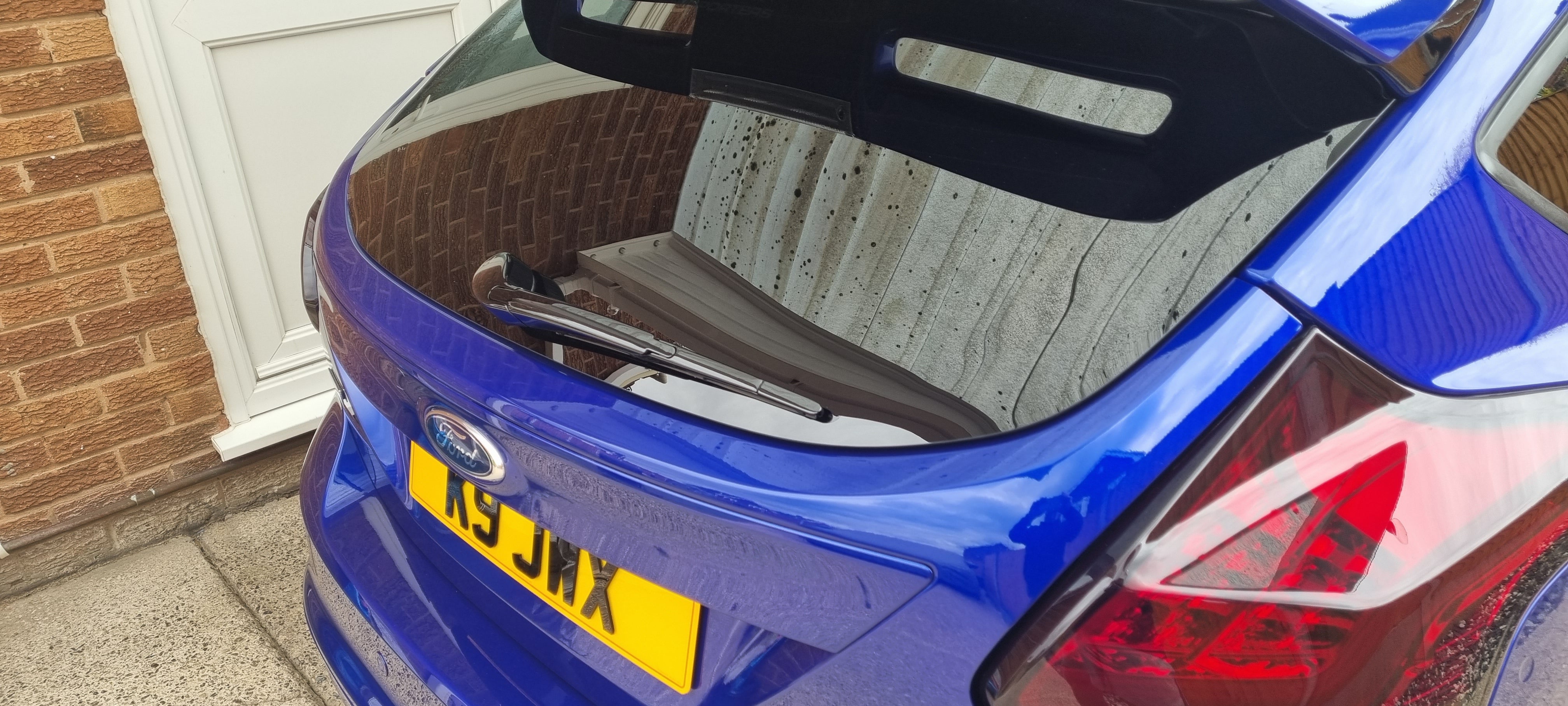 Rear Windscreen Wiper Painting Service