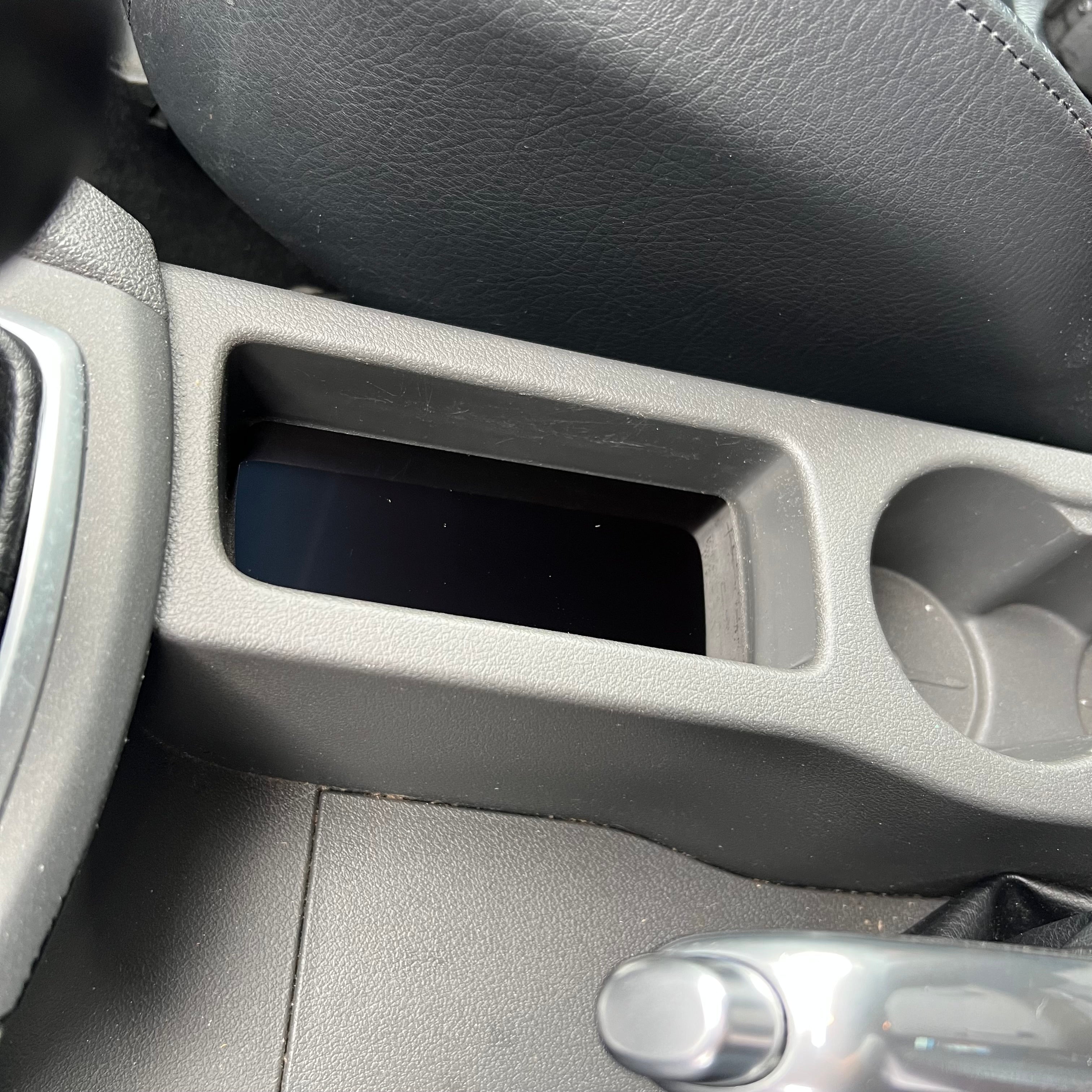 Proform Mk2 Focus (Pre-Facelift) - Centre Console Insert Plate -Gloss Black Plastic