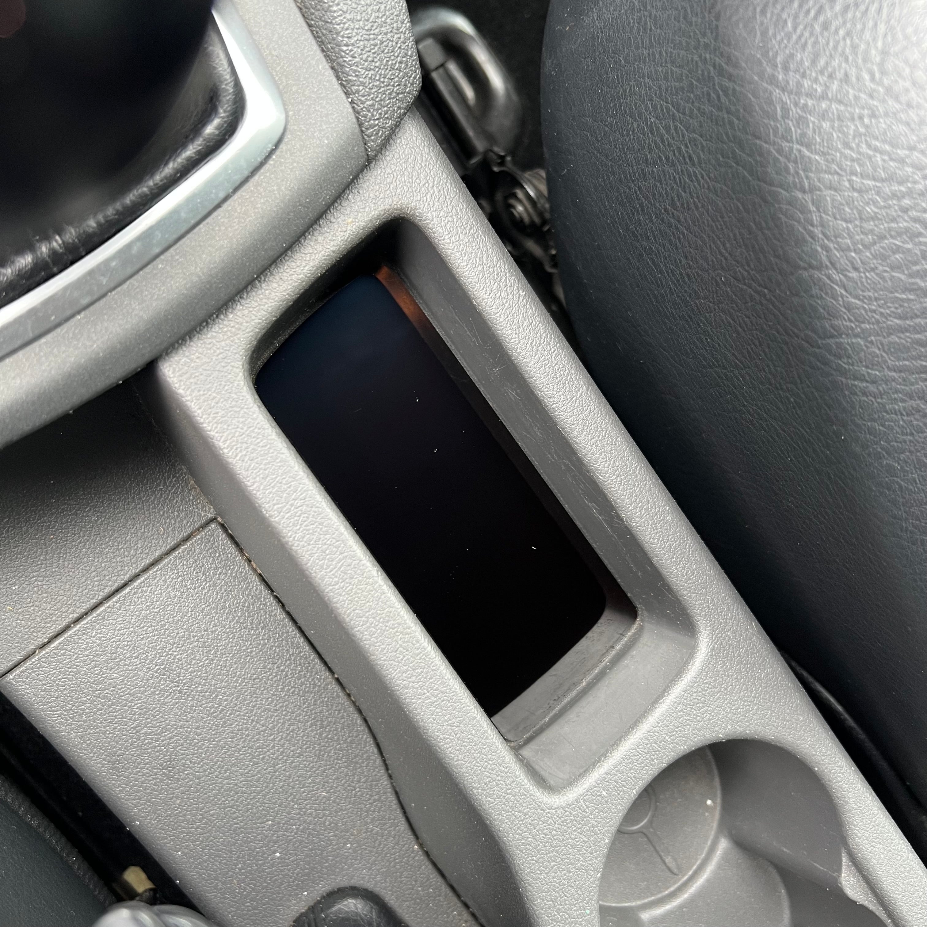 Proform Mk2 Focus (Pre-Facelift) - Centre Console Insert Plate -Gloss Black Plastic