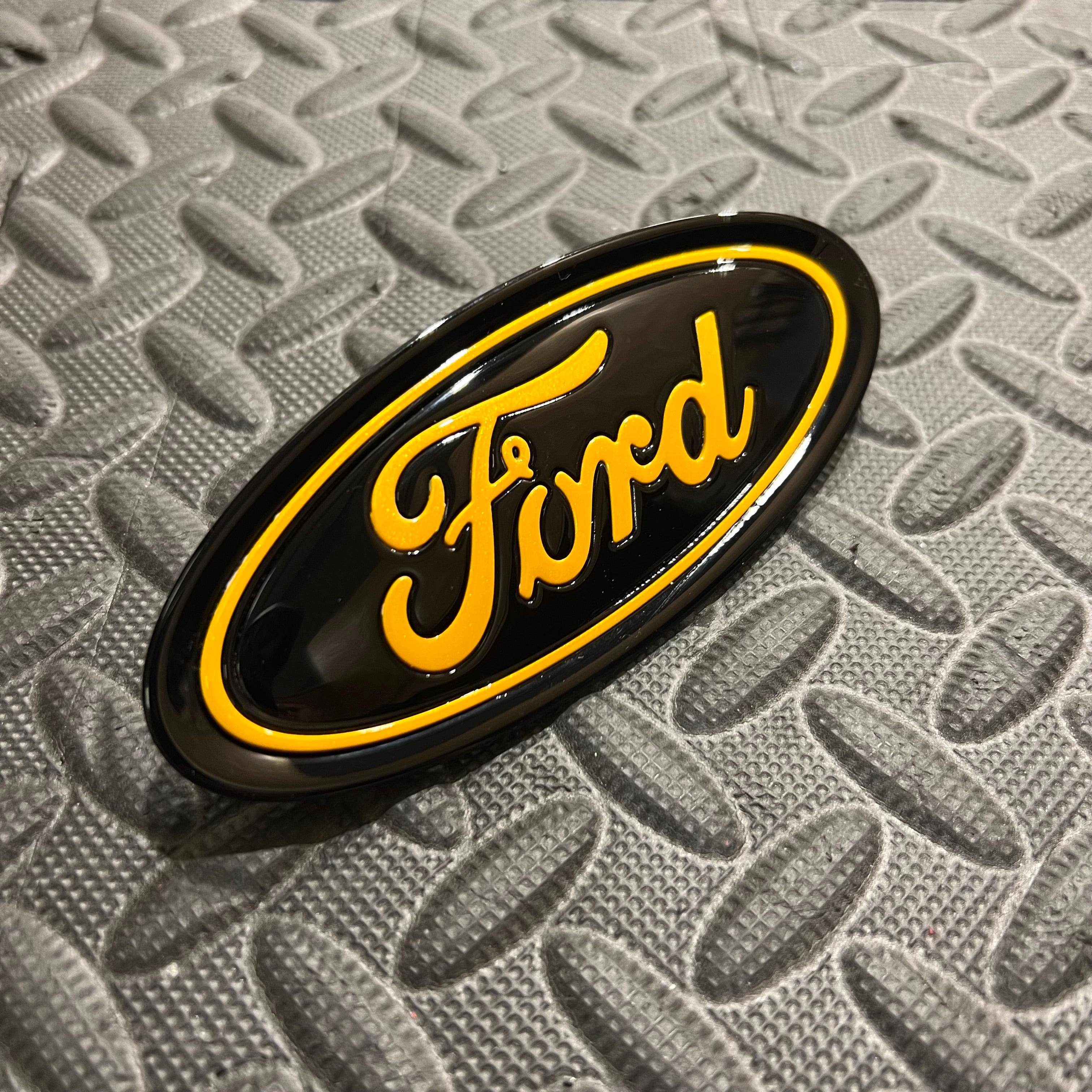 Genuine Ford Grille/Tailgate Badge - Mk3.5 Focus ST - Painted Tangerine Screem and  Gloss Black