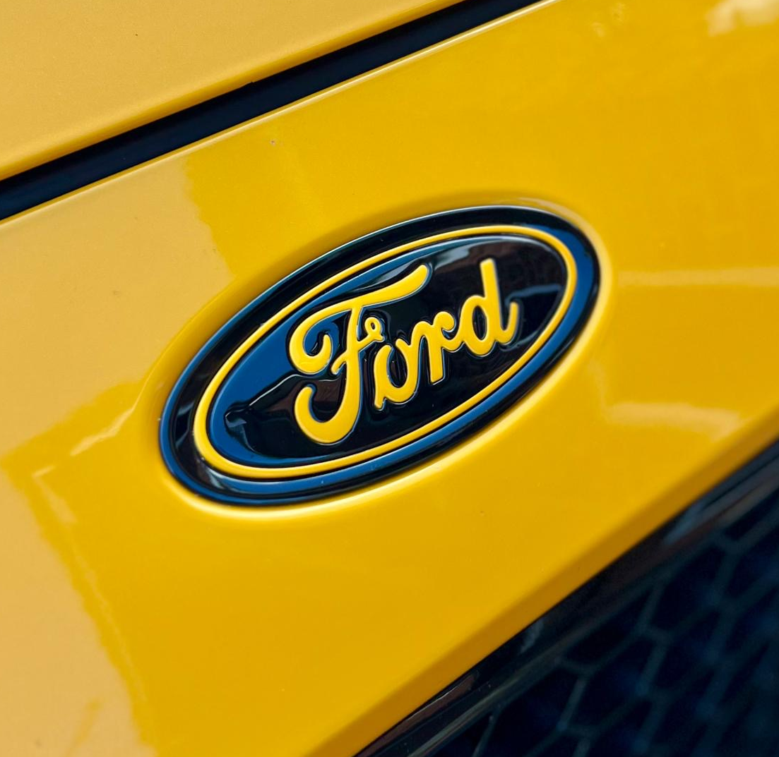Genuine Ford Grille Badge - Mk3.5 Focus ST - Painted Tangerine Scream