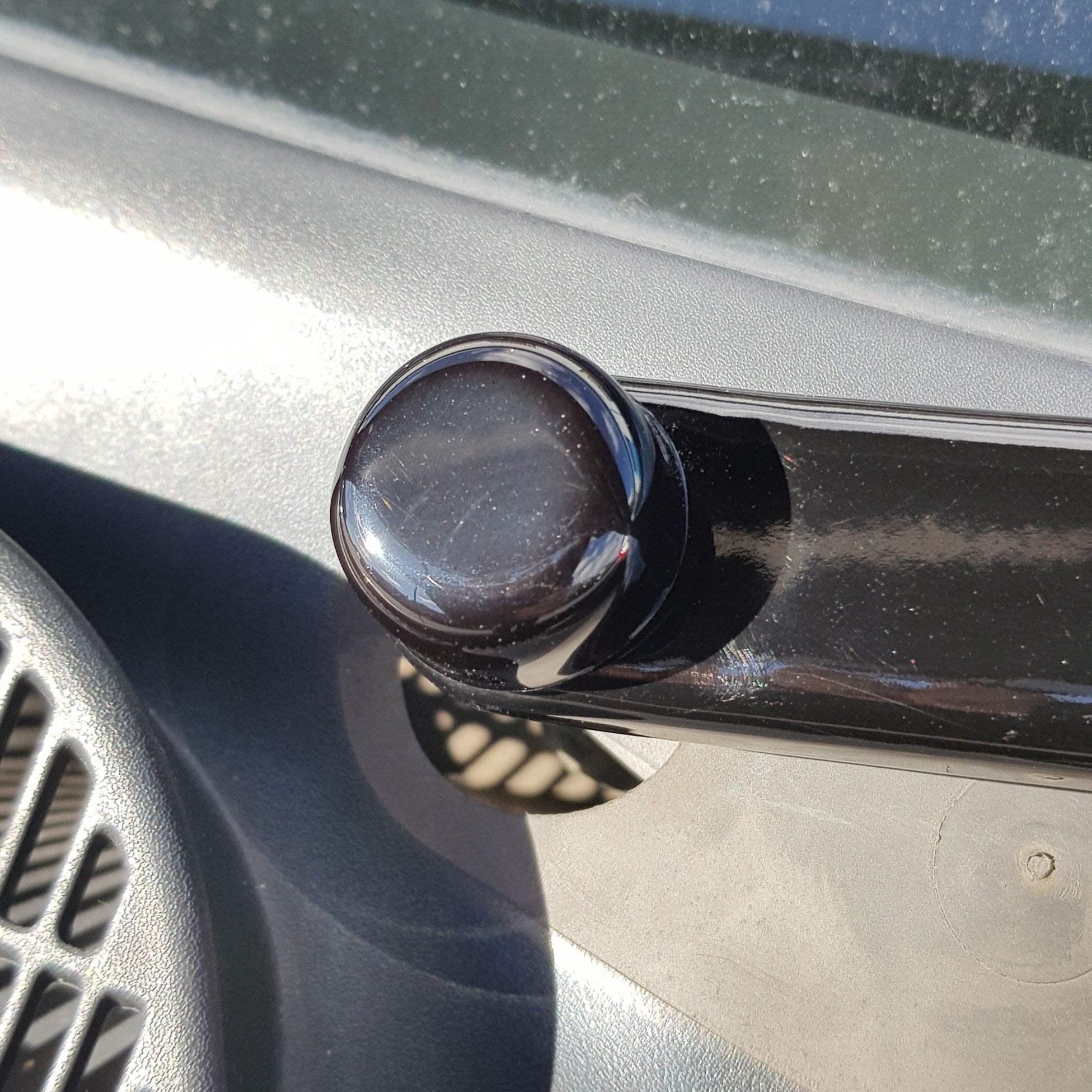 Wiper Arm Bolt Rubber Covers - Various Fiesta, Focus & Puma Models