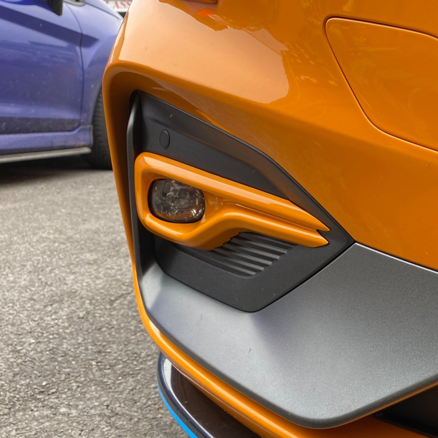 Fog Light Trims - Ford Focus MK4 ST/ ST-Line - Painted Orange Fury