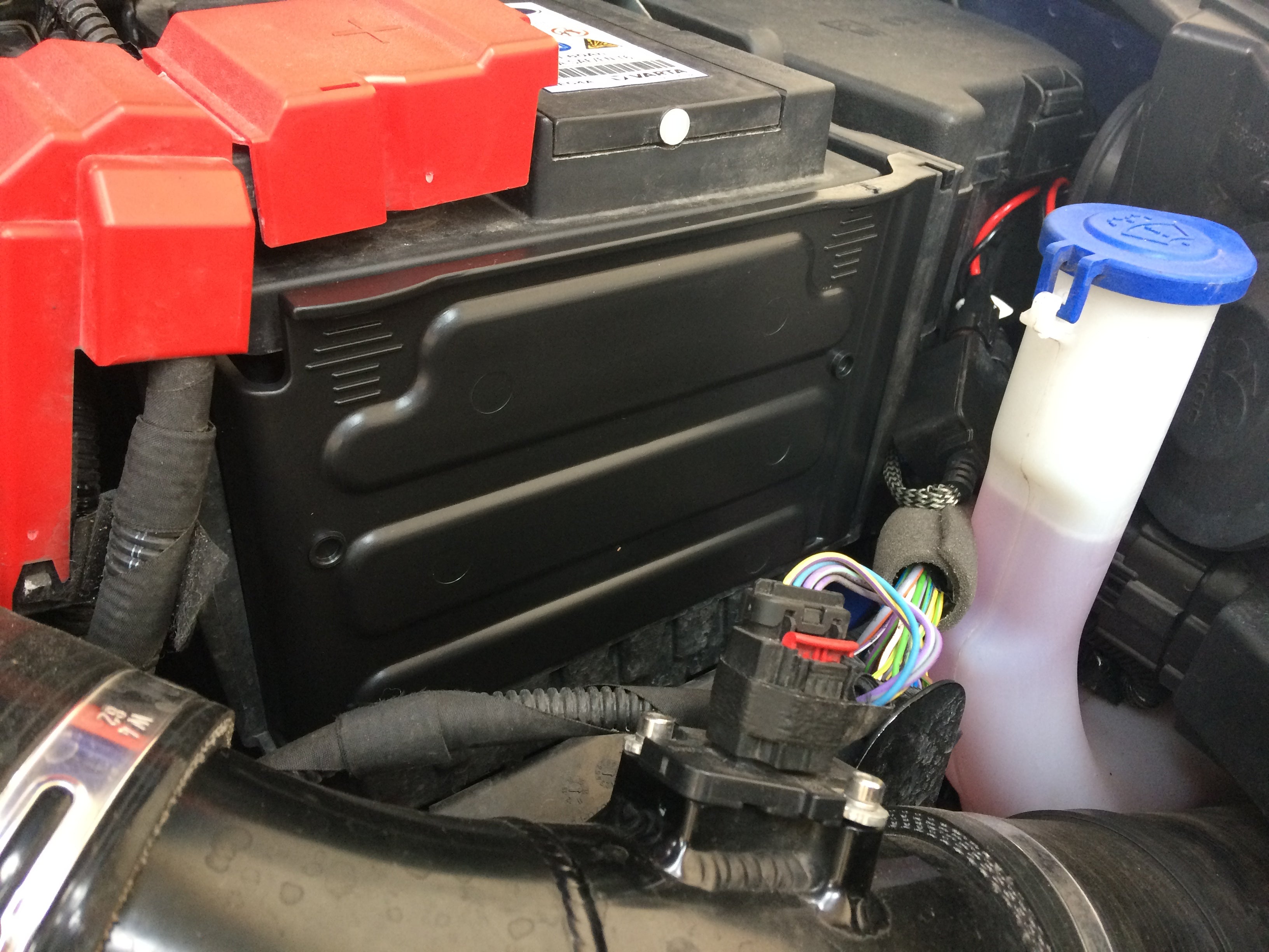 Genuine Ford Battery Front Panel - Mk7/7.5/8 Ford Fiesta