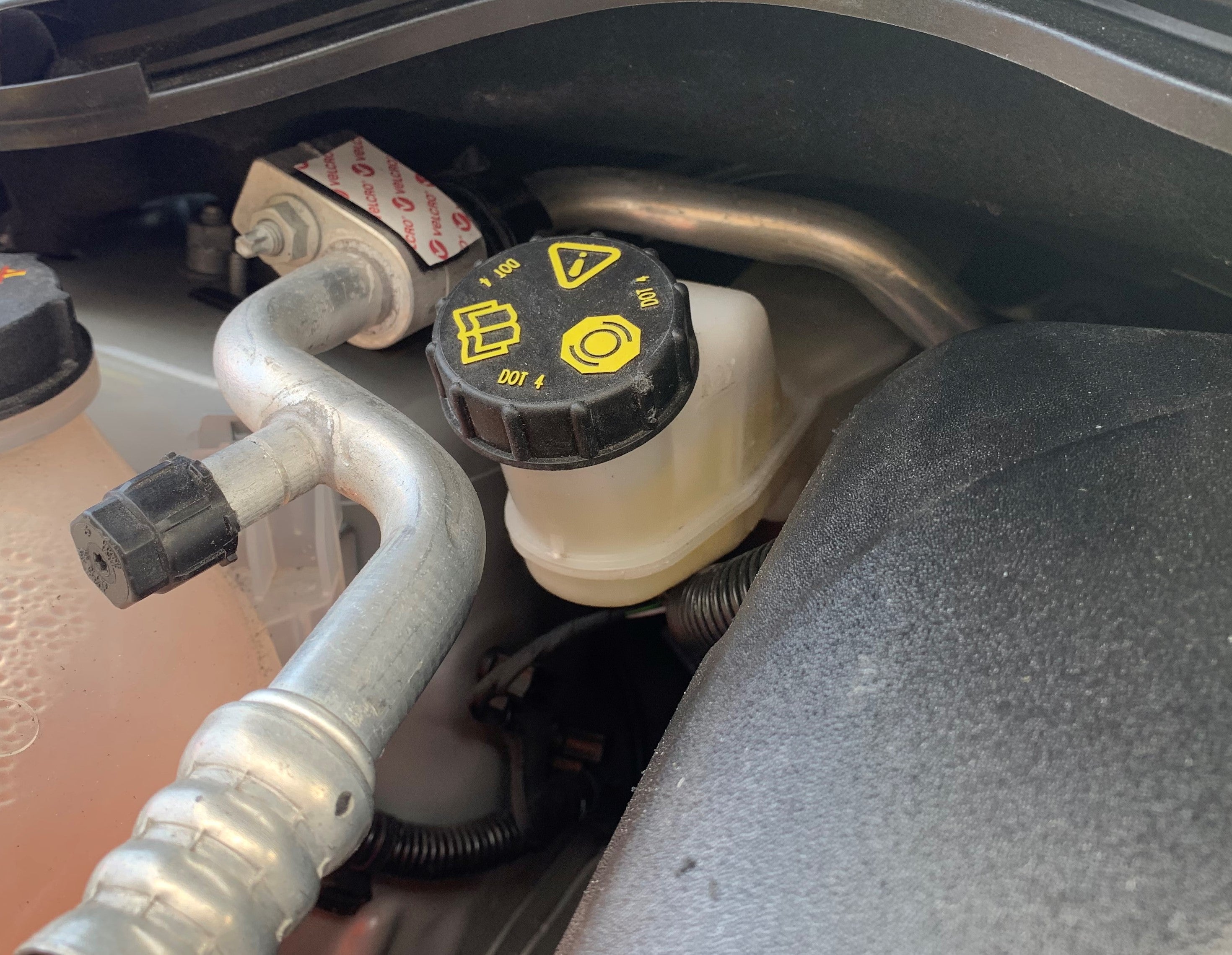 Proform Brake Reservoir Cover - Mk8/8.5 Fiesta & Mk2/2.5 Puma (Plastic Finishes)