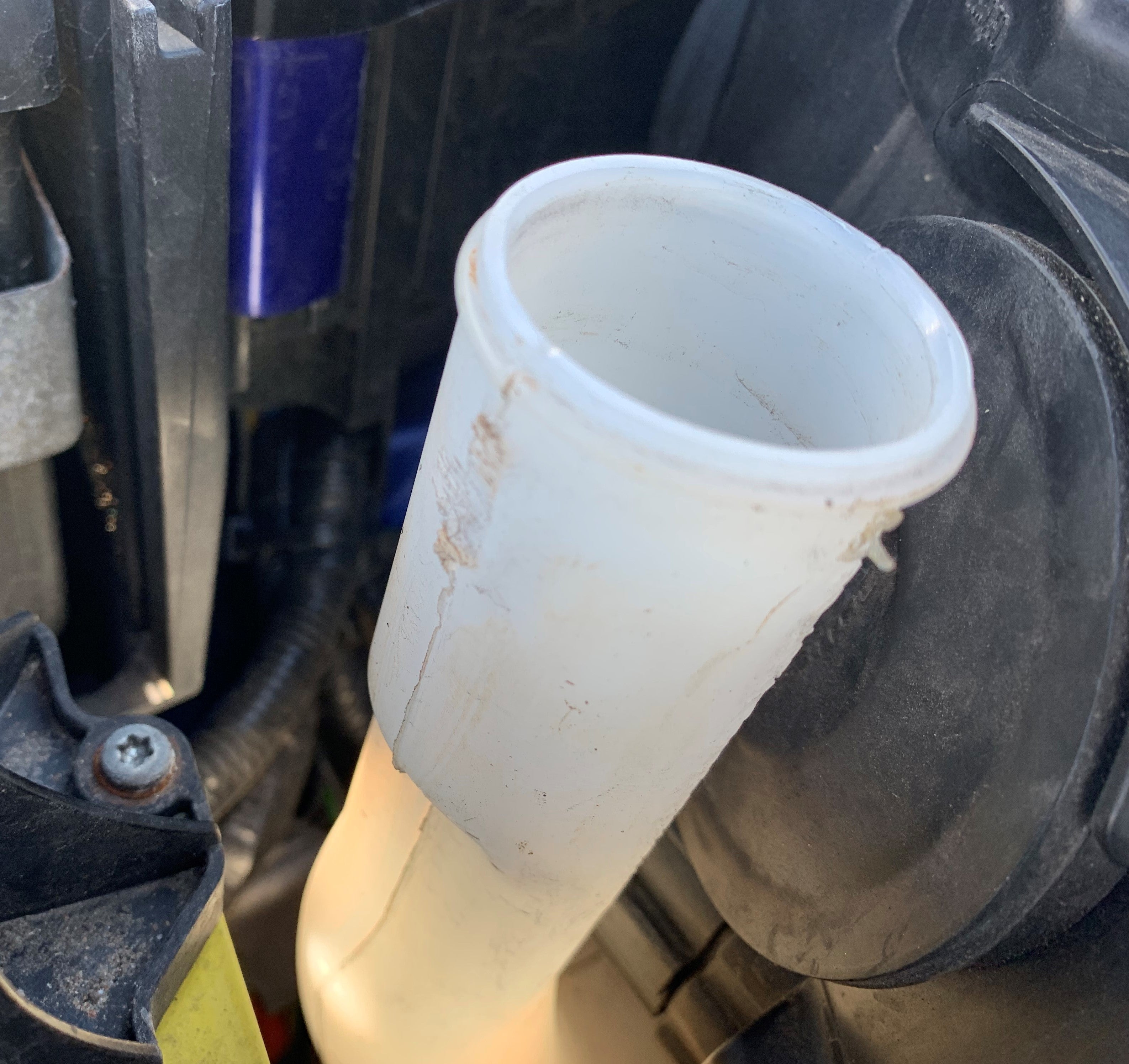 Washer Bottle Filler Neck Sleeve - Mk7/7.5  Fiesta inc ST180