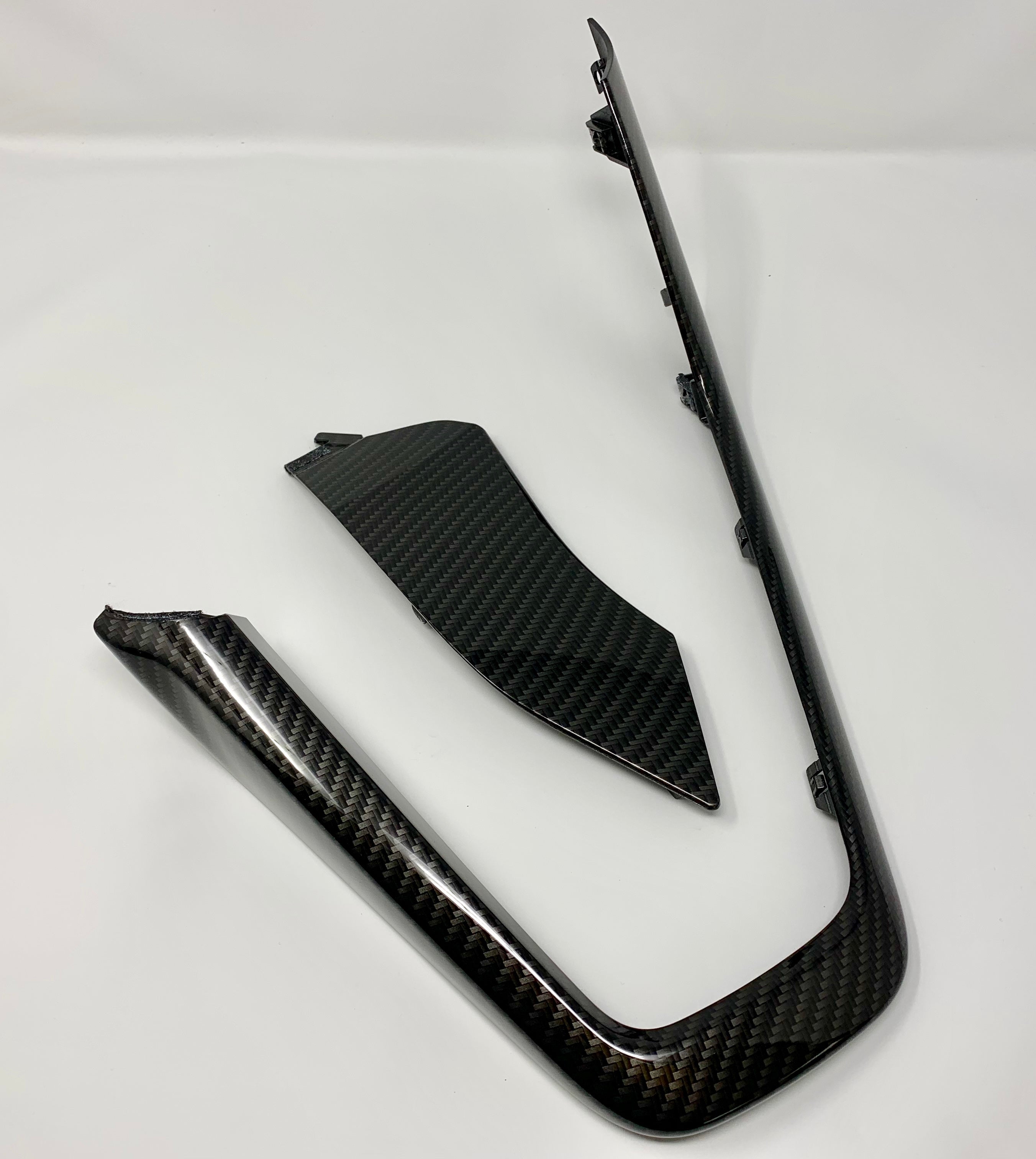 MK3.5 Focus Genuine Ford Centre Console Edge Trim and Side Retu