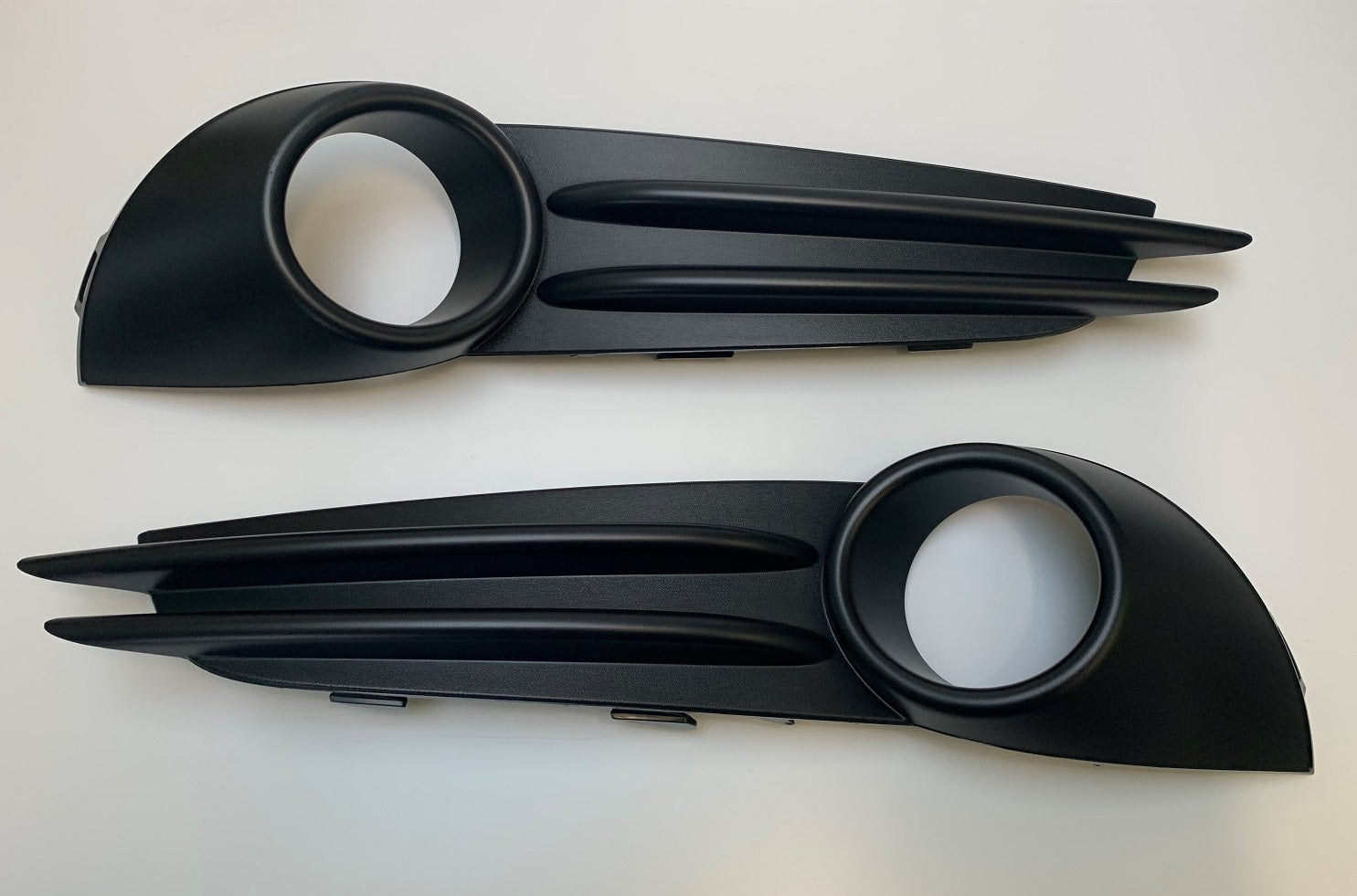 Fog Light Surrounds - Genuine Ford Focus MK3 ST - Pair