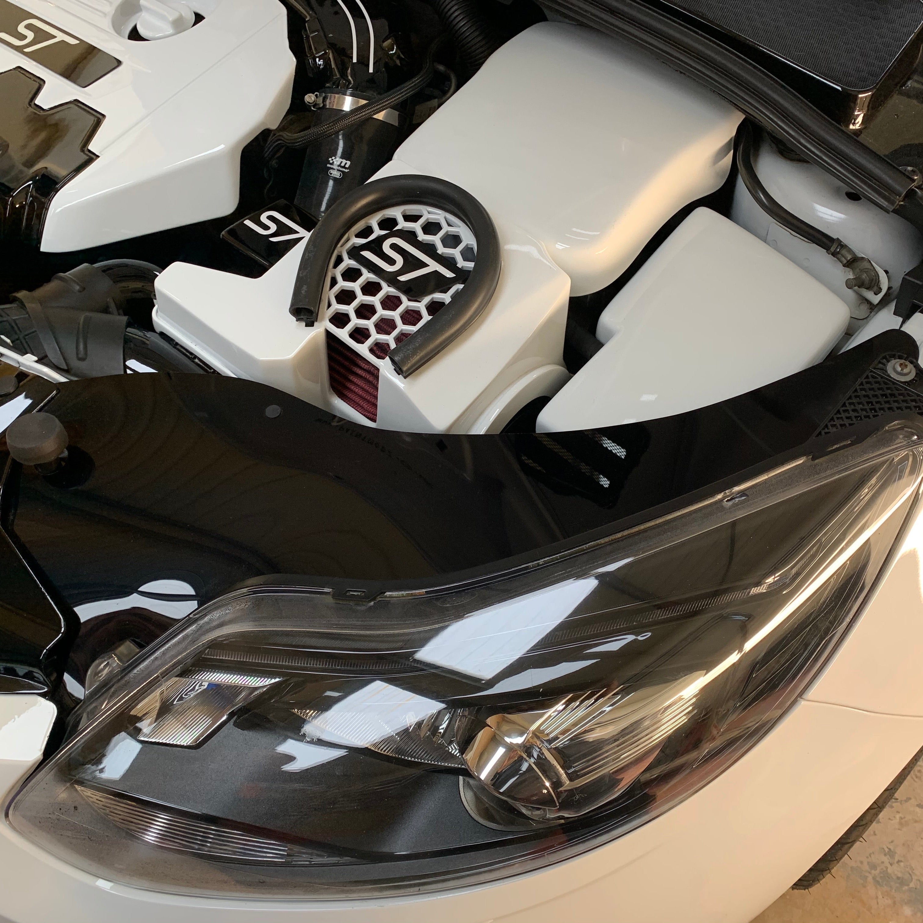 Proform Pre- Facelift Slam Panel Ends - MK3 Focus (Plastic Finishes)